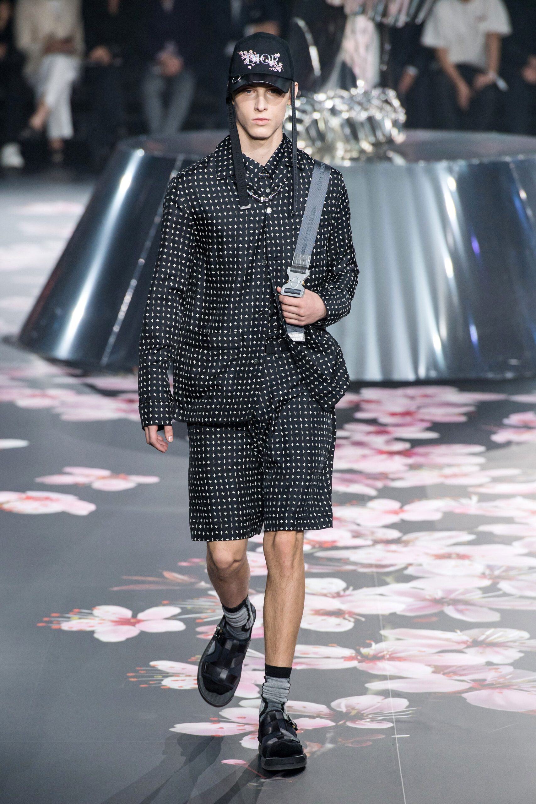 Dior Men F/W 19 Look 19