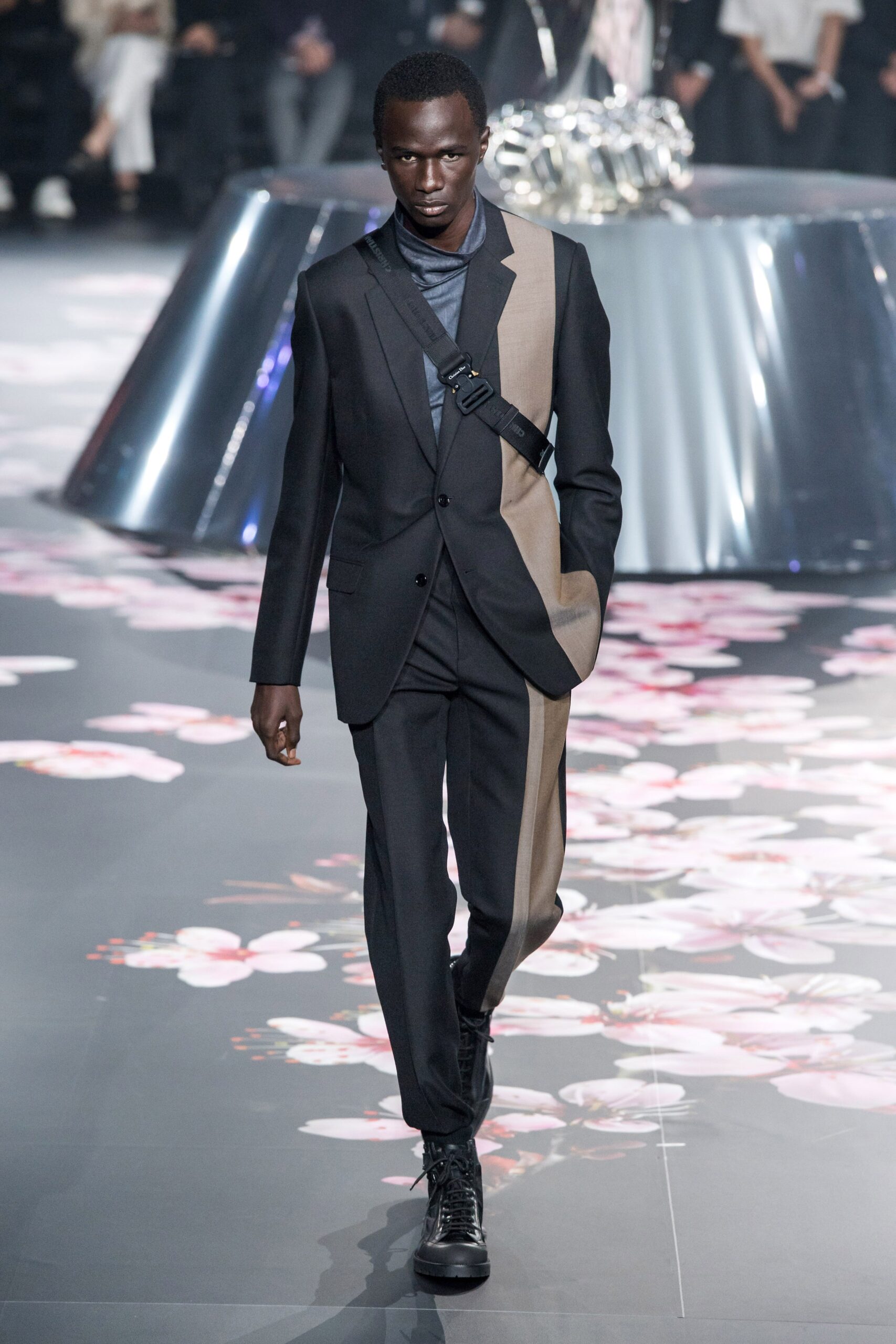 Dior Men F/W 19 Look 23