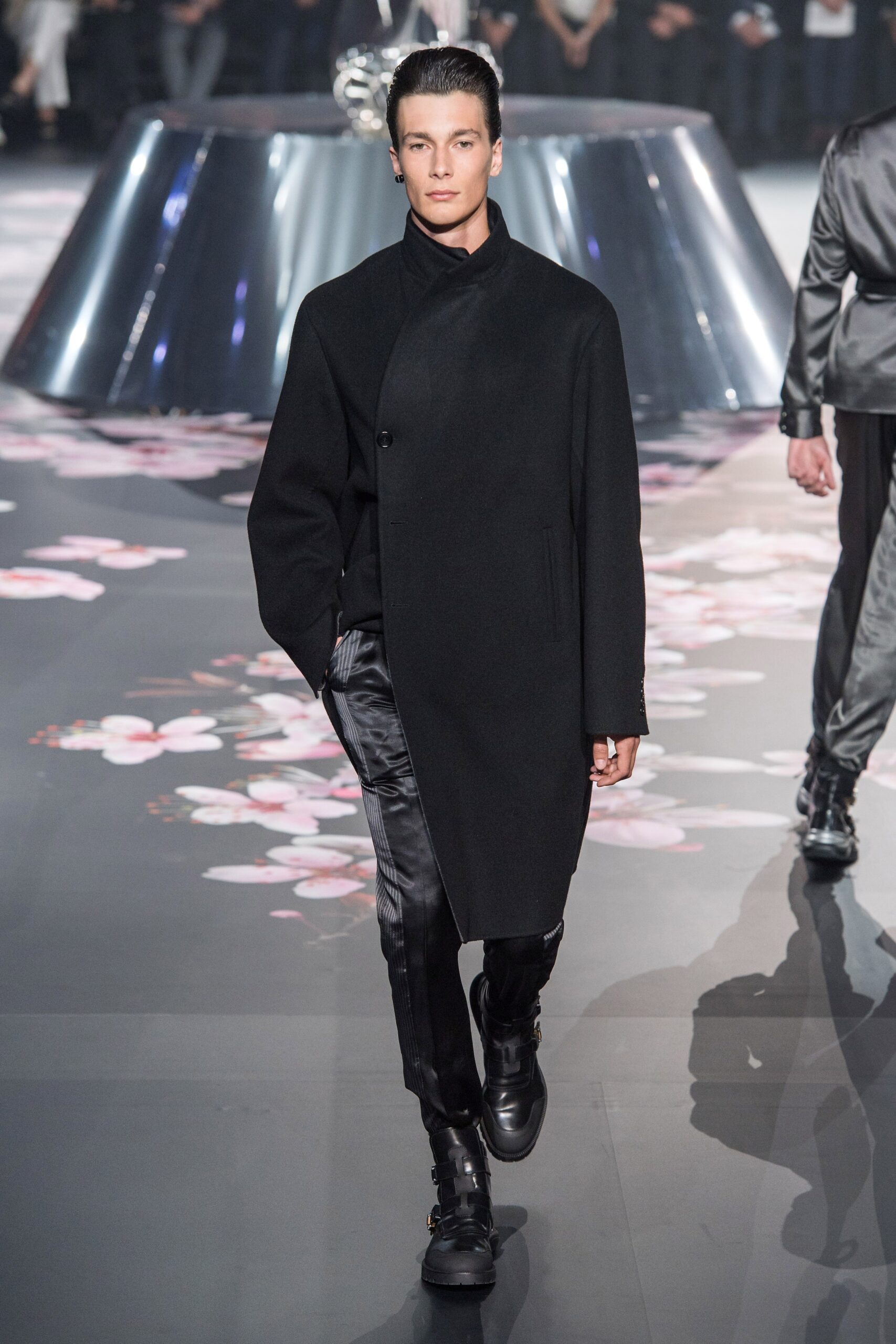 Dior Men F/W 19 Look 39