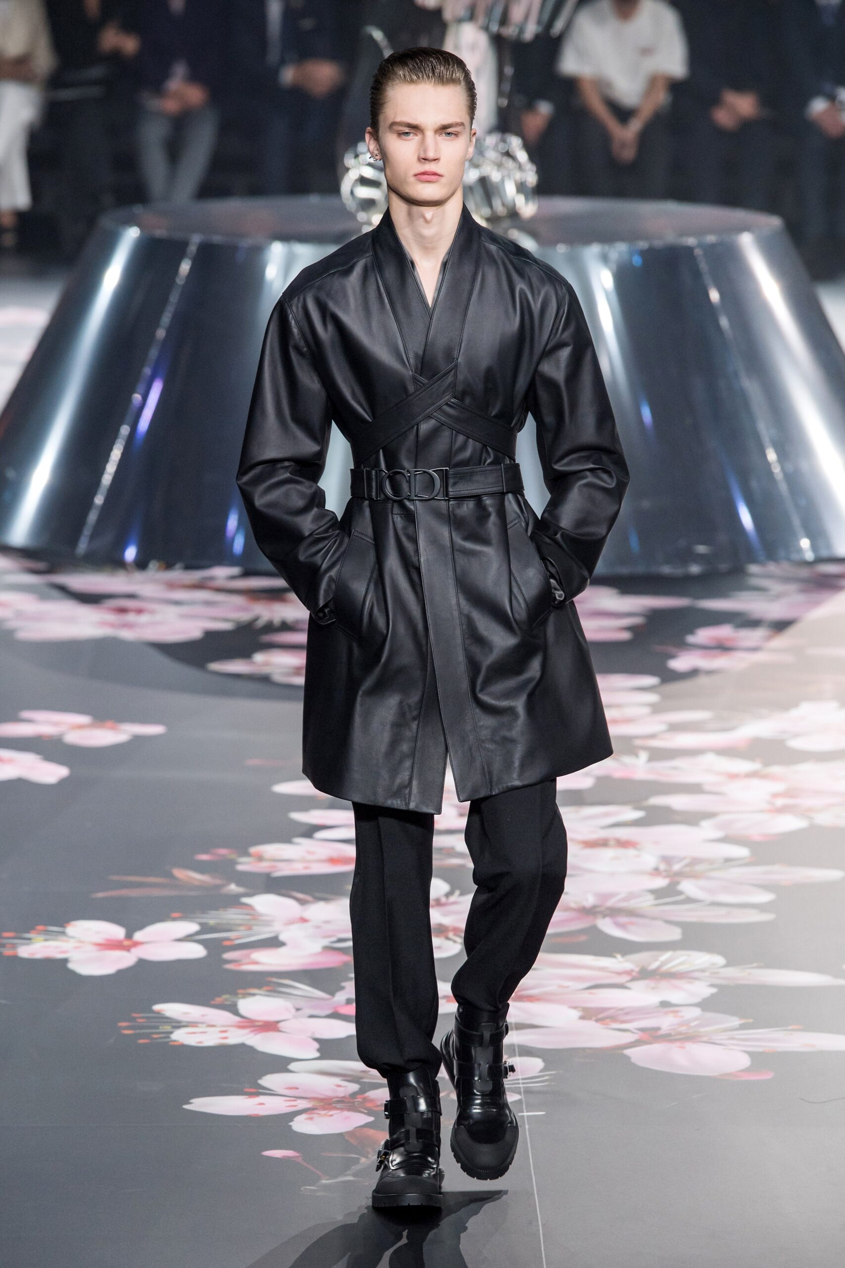 Dior Men F/W 19 Look 44