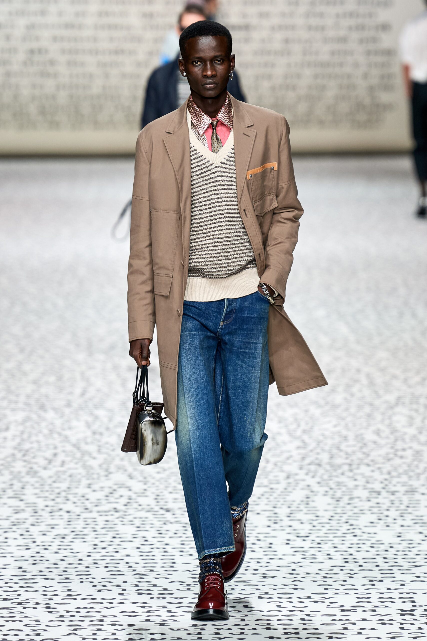 Dior Men F/W 22 Look 26