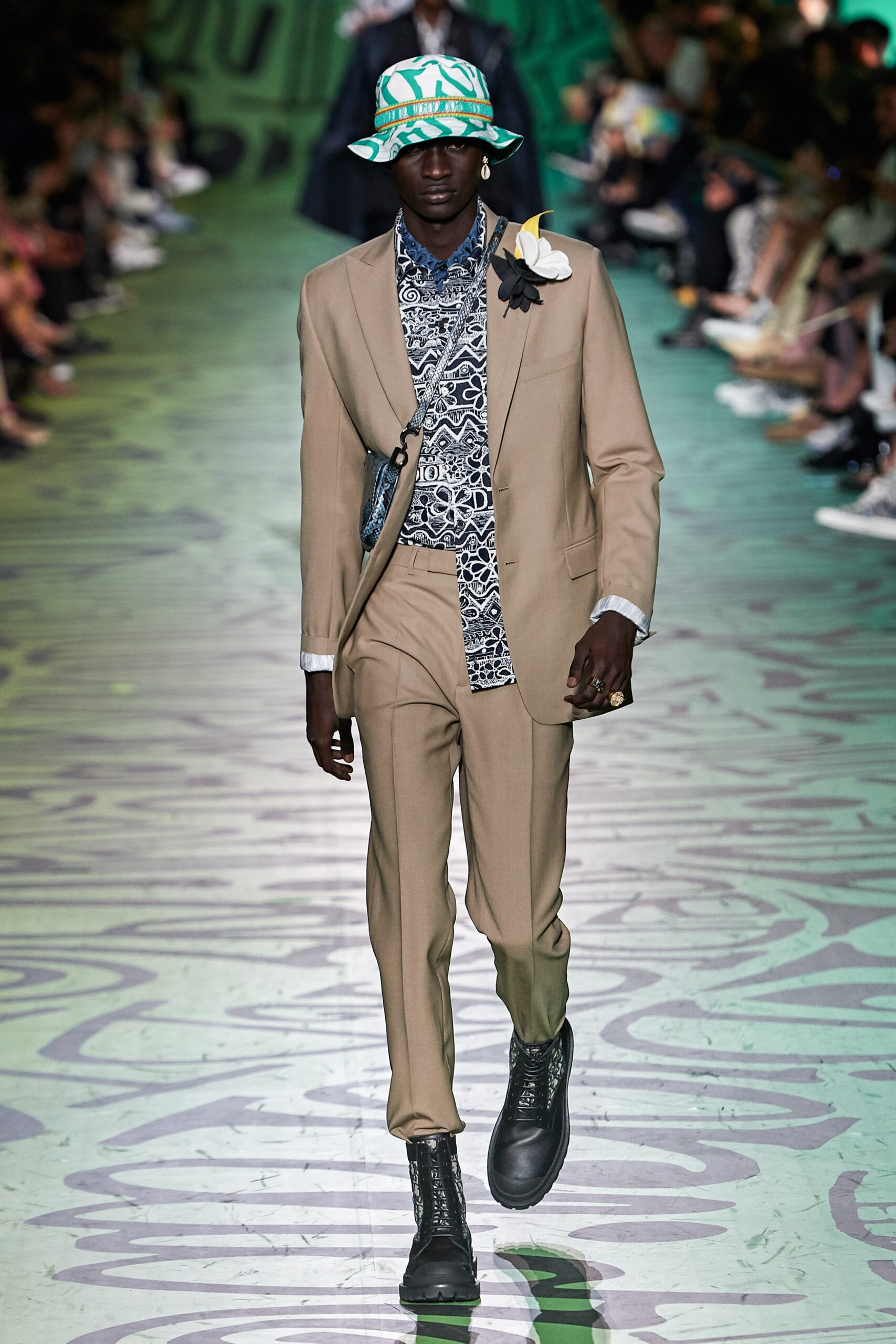 Dior Men F/W 20 Look 30