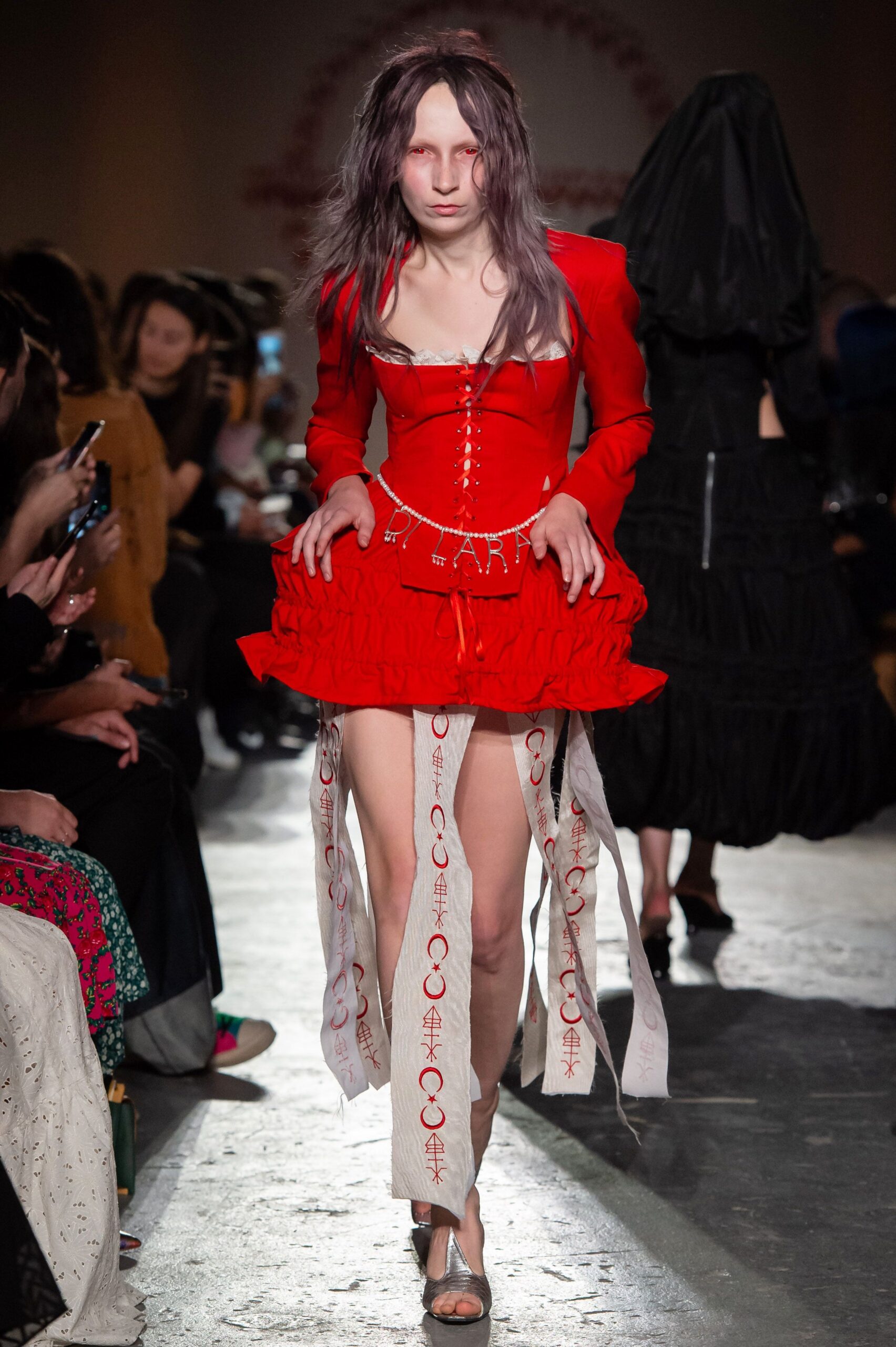 Dilara Findikoglu S/S 20 Look 16