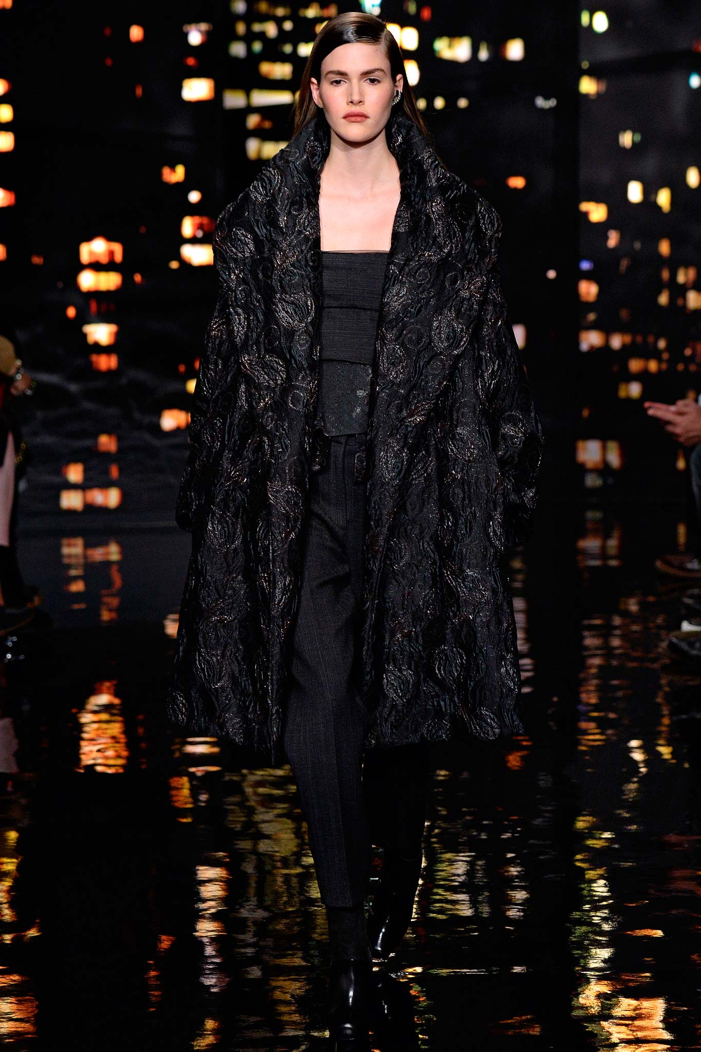Donna Karan F/W 15 Look 1