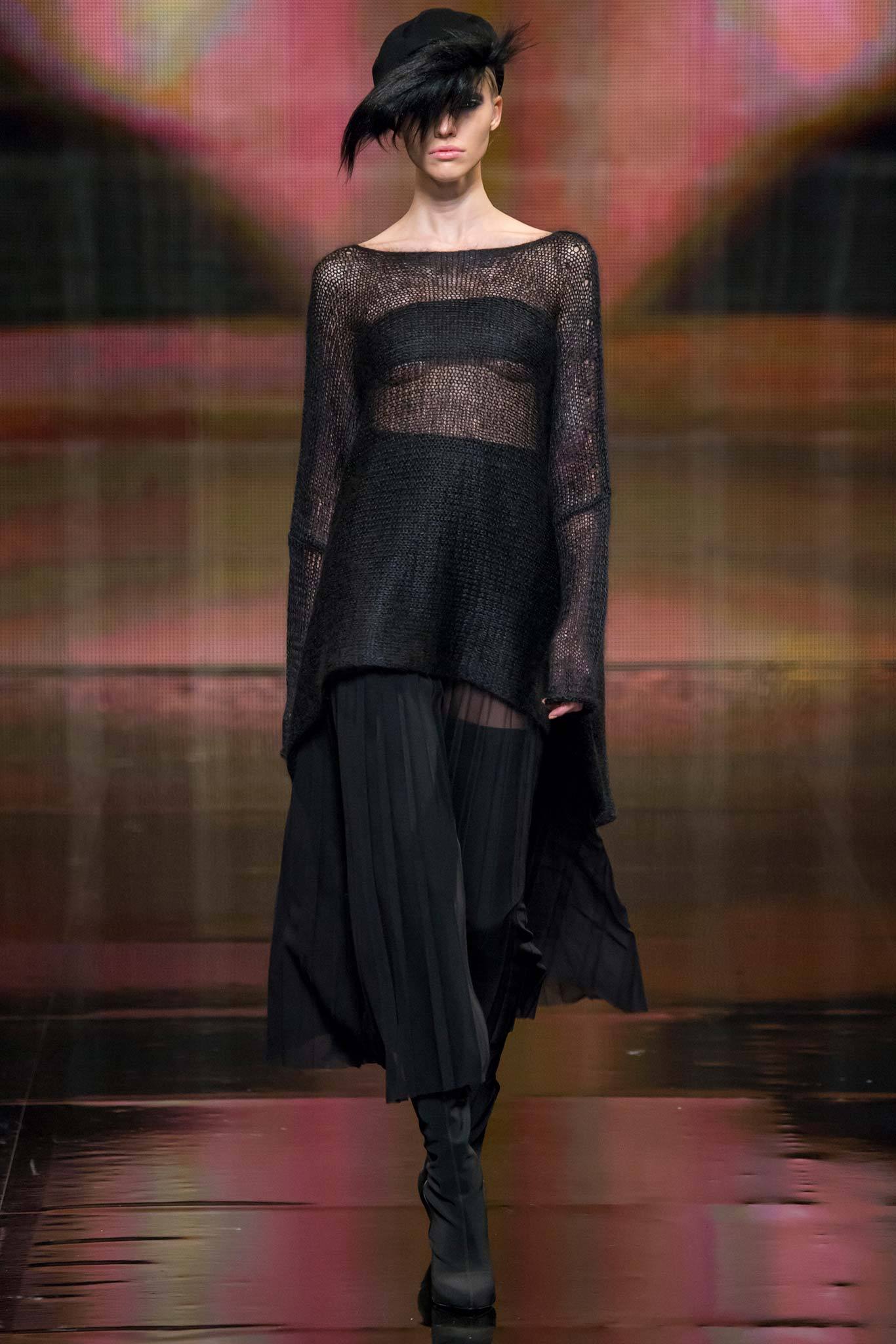Donna Karan F/W 14 Look 10