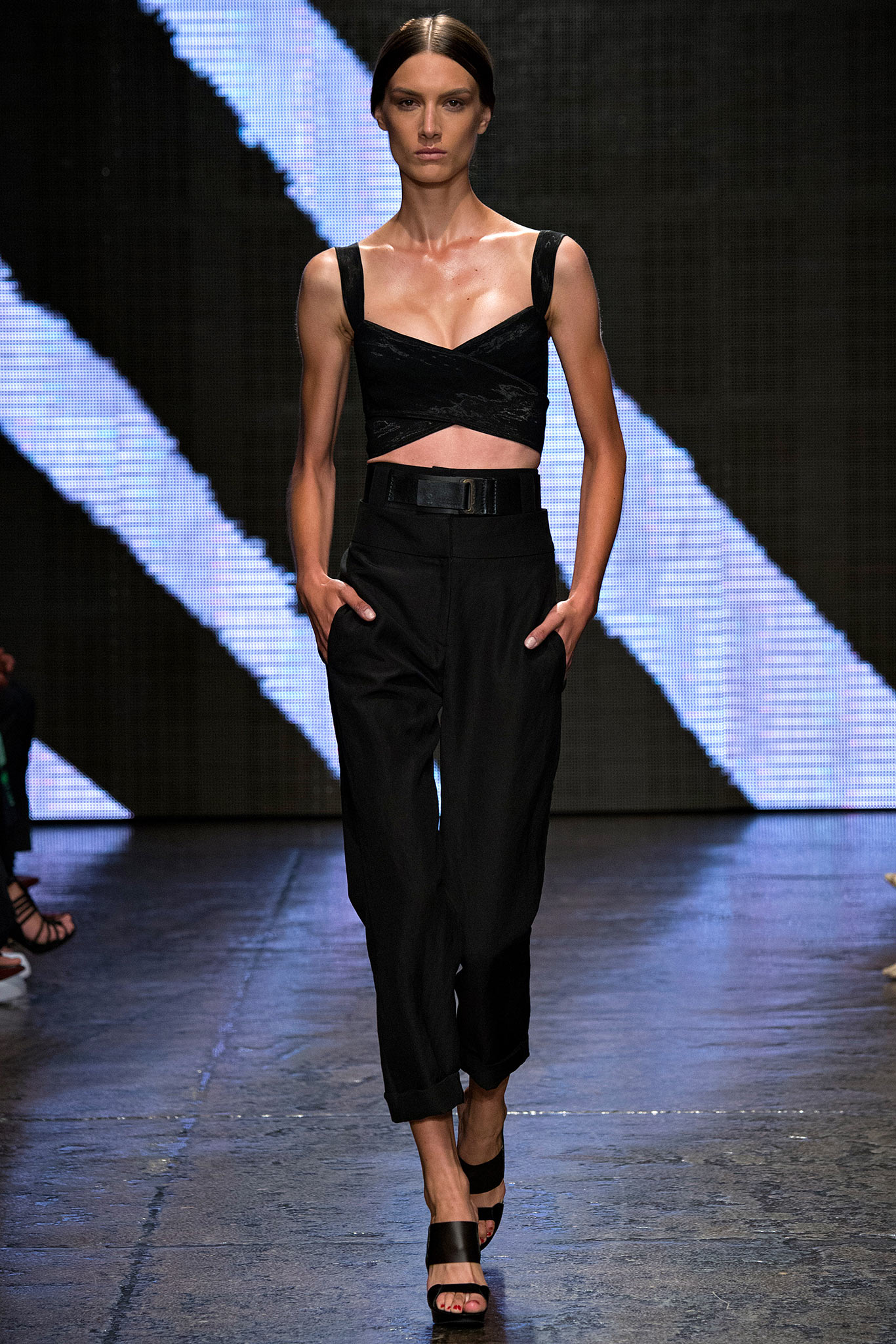 Donna Karan S/S 15 Look 16