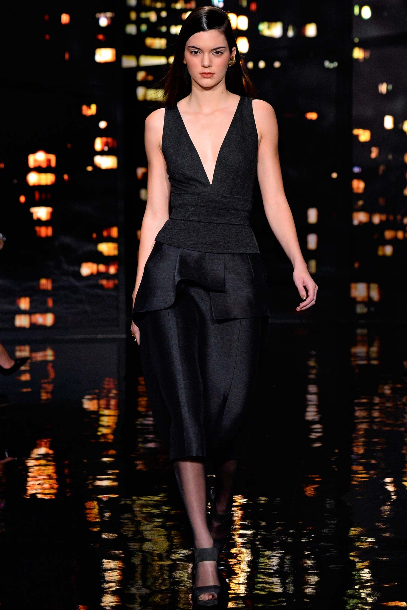 Donna Karan F/W 15 Look 13