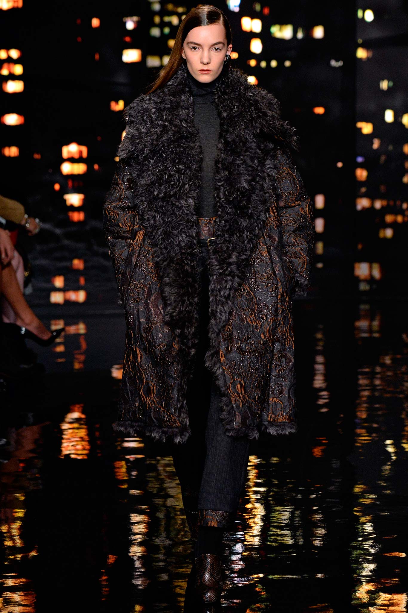 Donna Karan F/W 15 Look 14