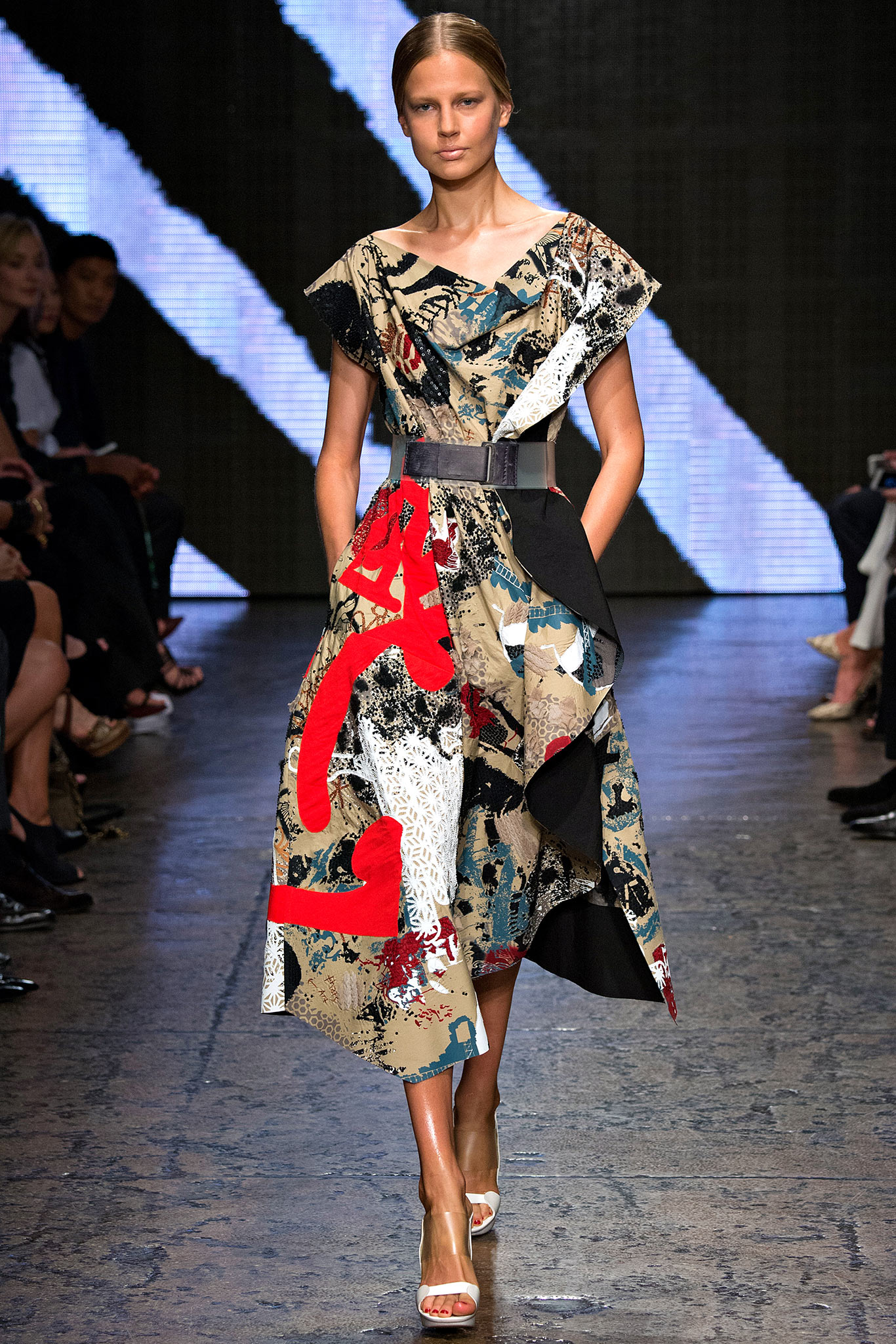 Donna Karan S/S 15 Look 19