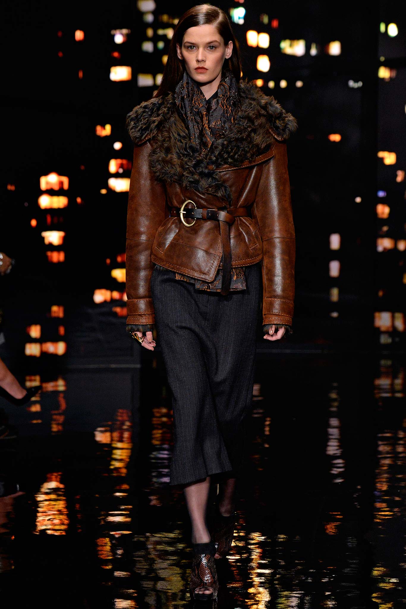 Donna Karan F/W 15 Look 15