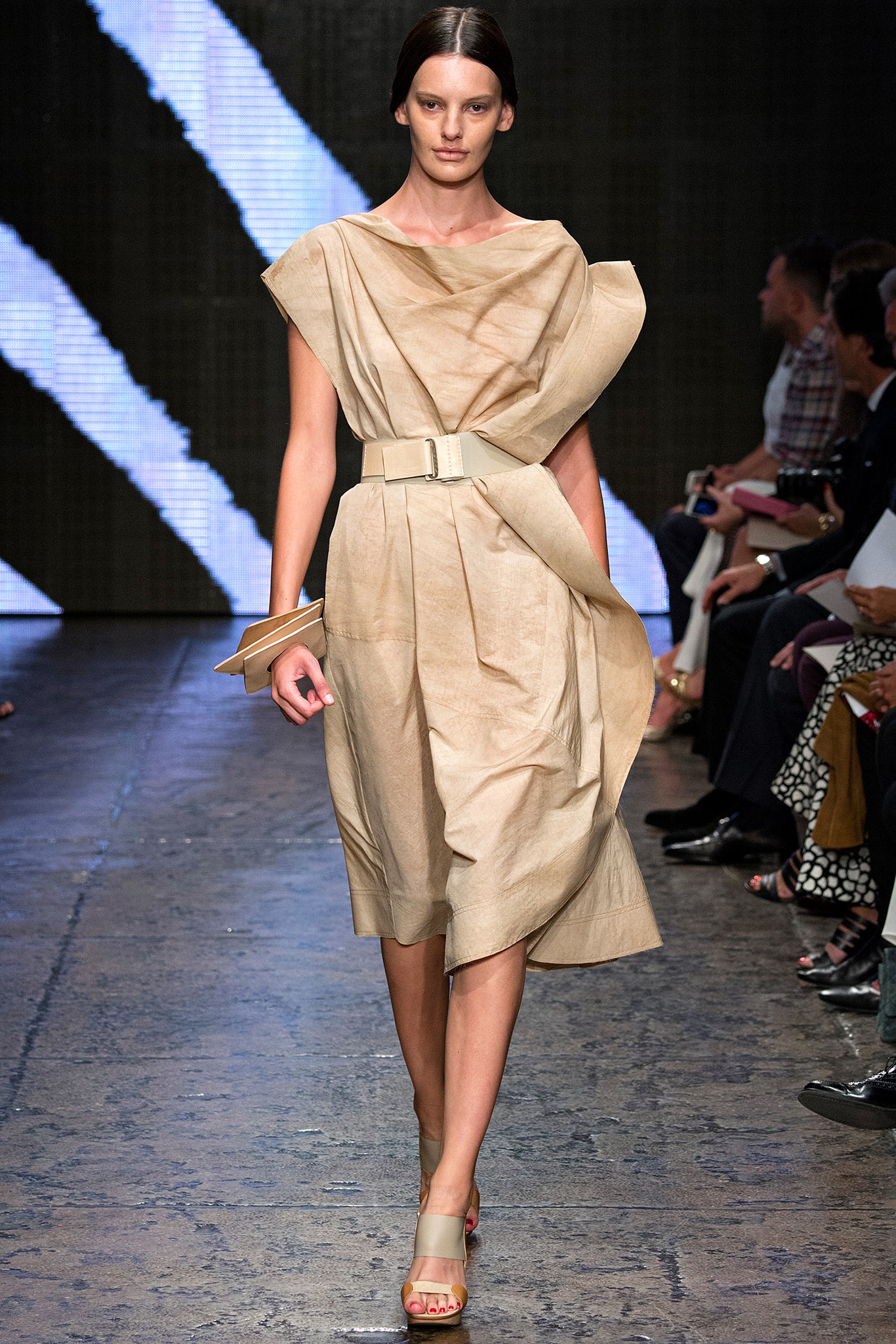 Donna Karan S/S 15 Look 34