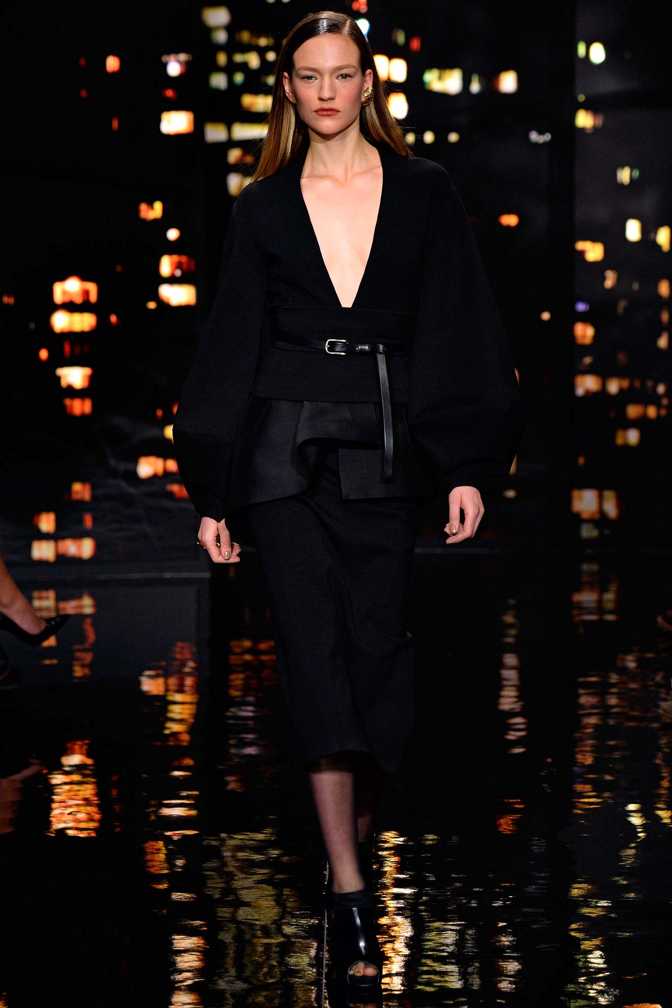 Donna Karan F/W 15 Look 29
