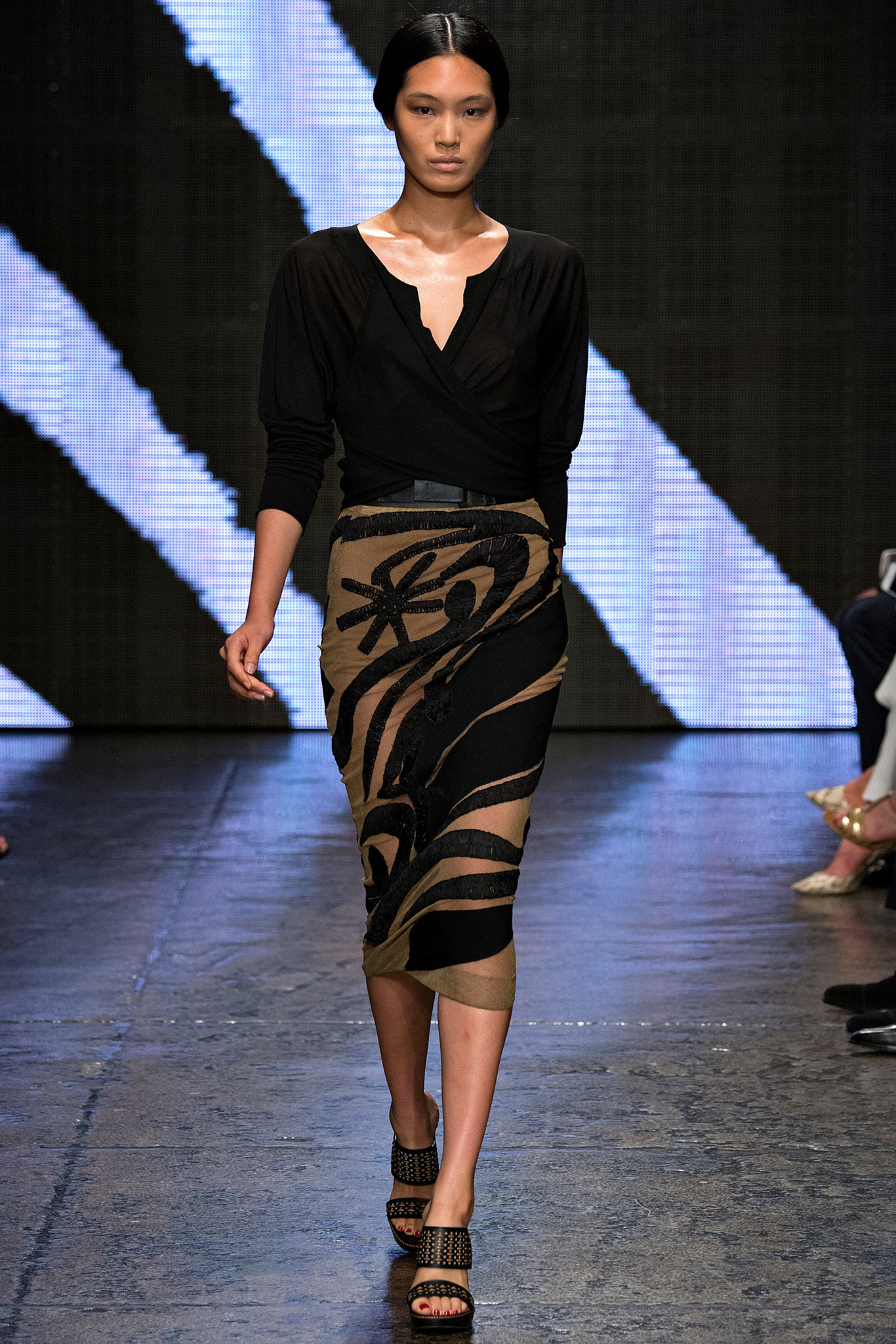 Donna Karan S/S 15 Look 37