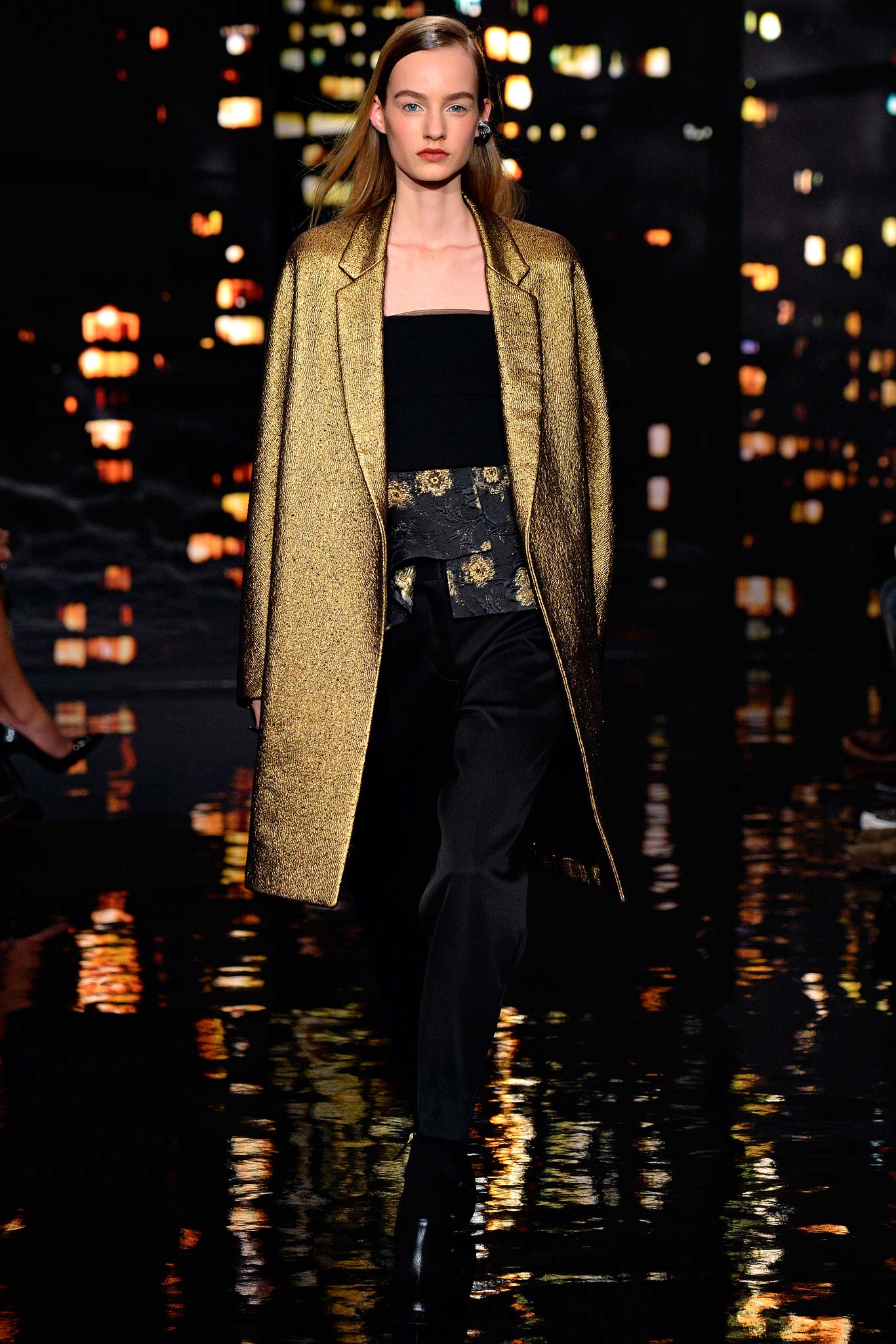 Donna Karan F/W 15 Look 30