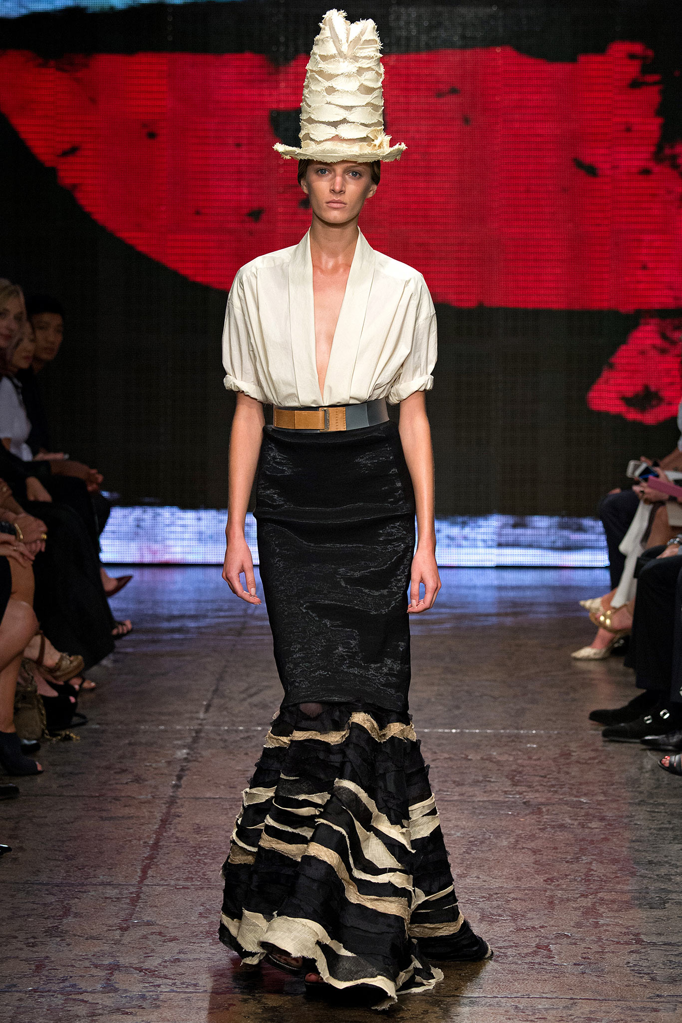 Donna Karan S/S 15 Look 39