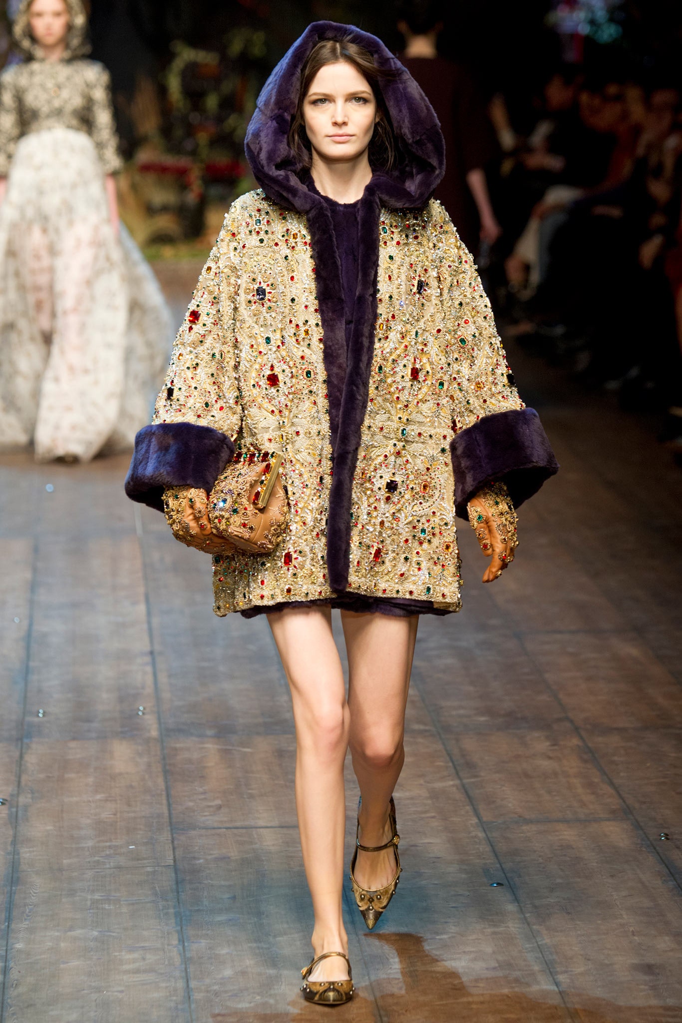 Dolce & Gabbana F/W 14 Look 25