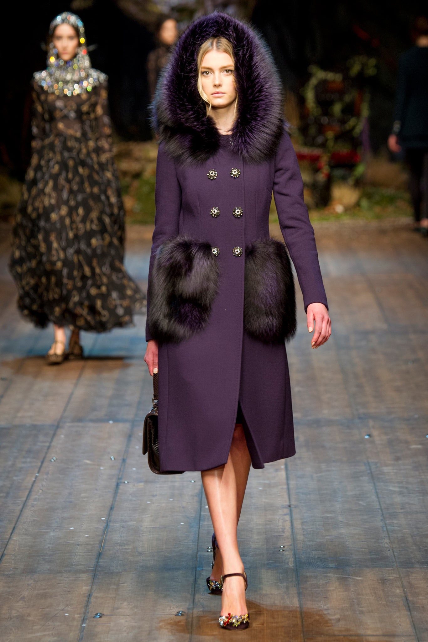 Dolce & Gabbana F/W 14 Look 32