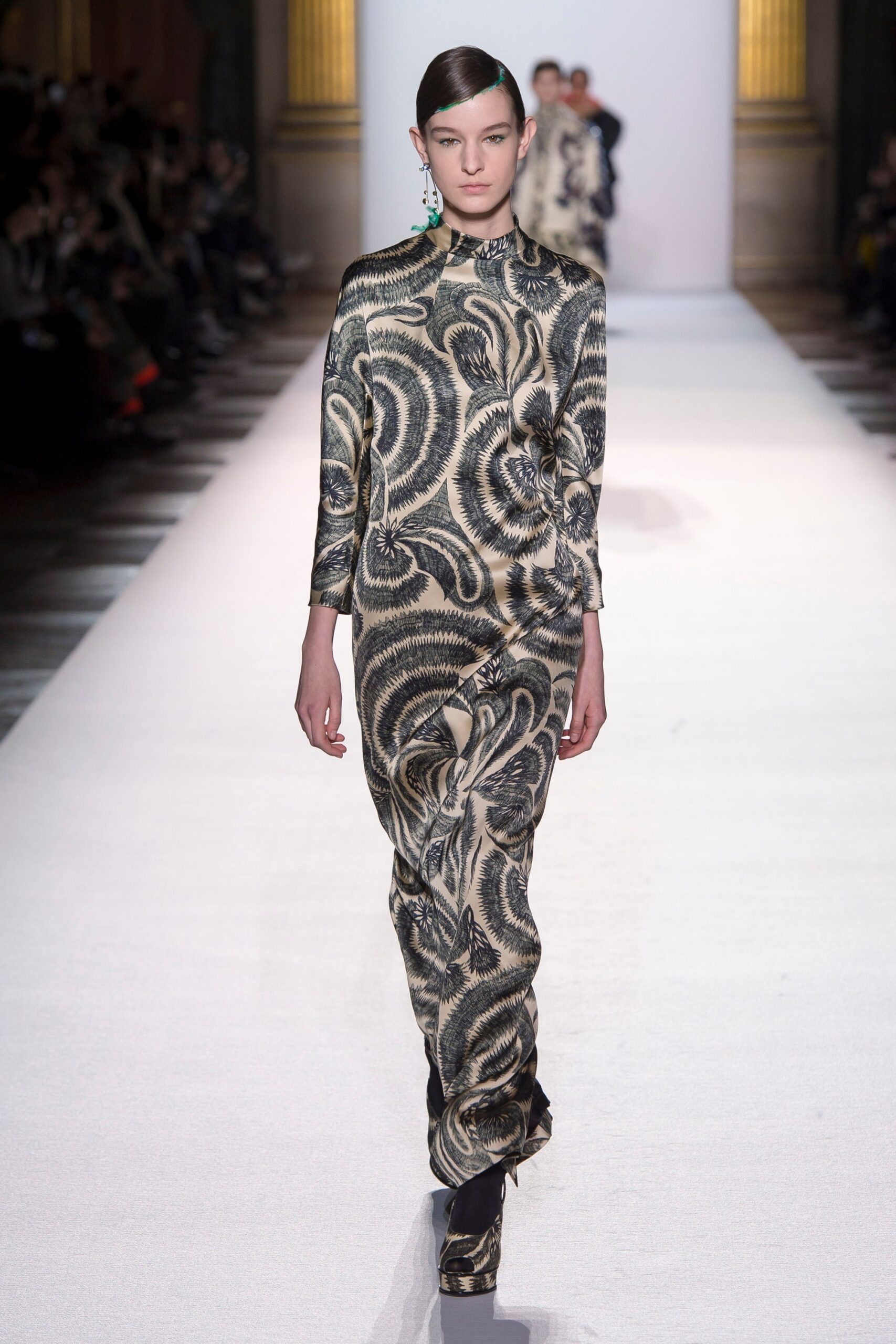 Dries Van Noten F/W 18 Look 4