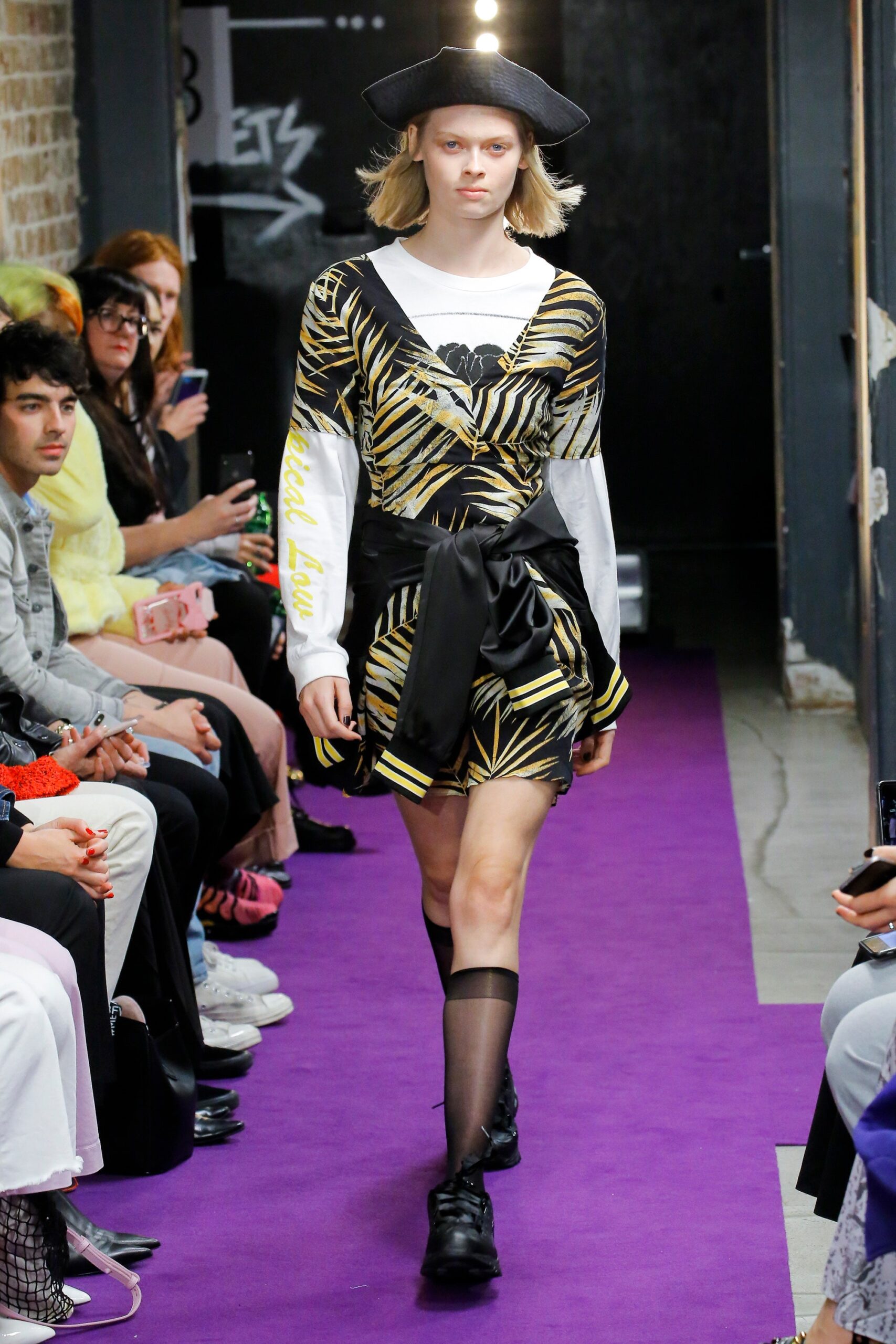 Double Rainbouu Australia Resort 19 Look 13