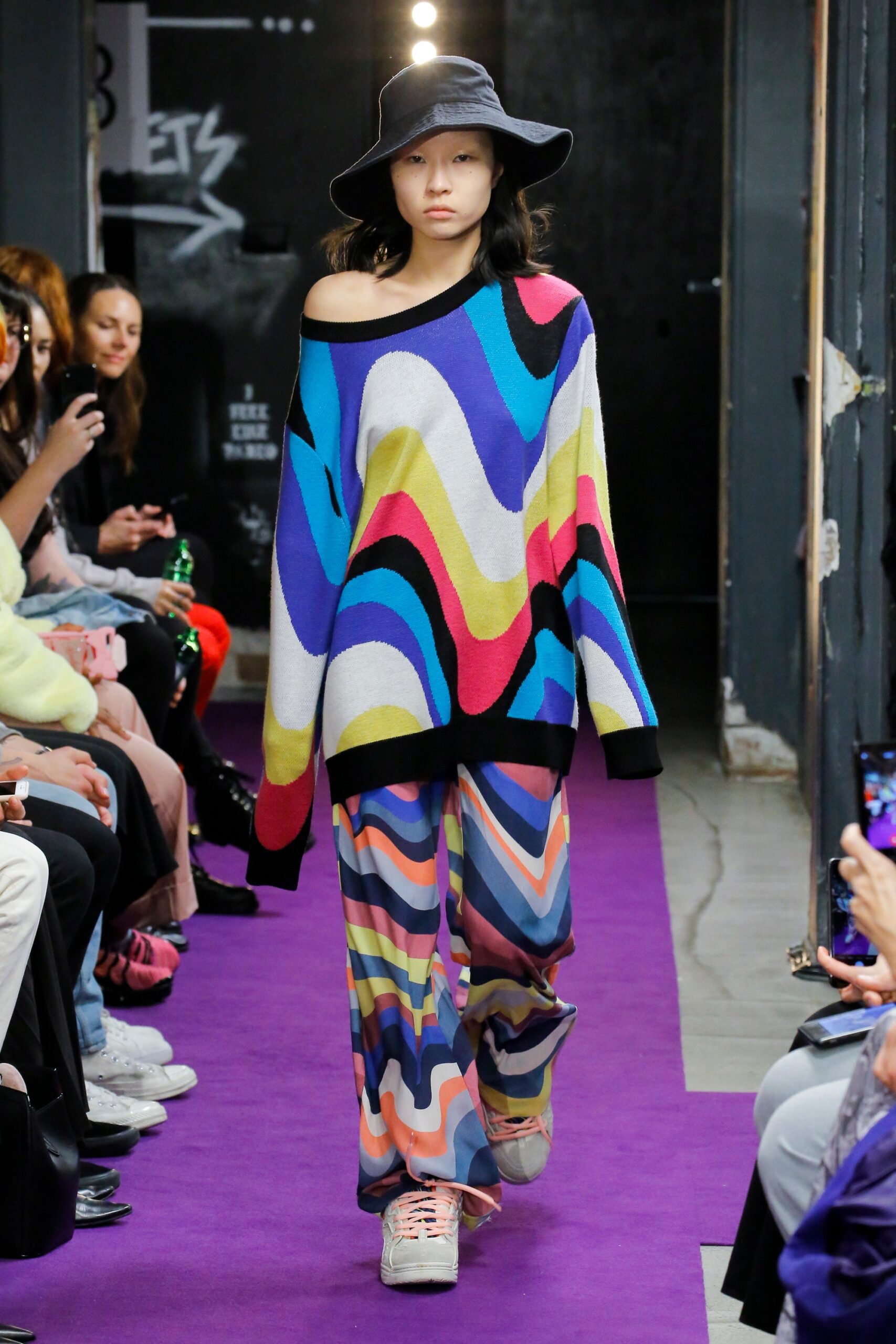 Double Rainbouu Australia Resort 19 Look 18