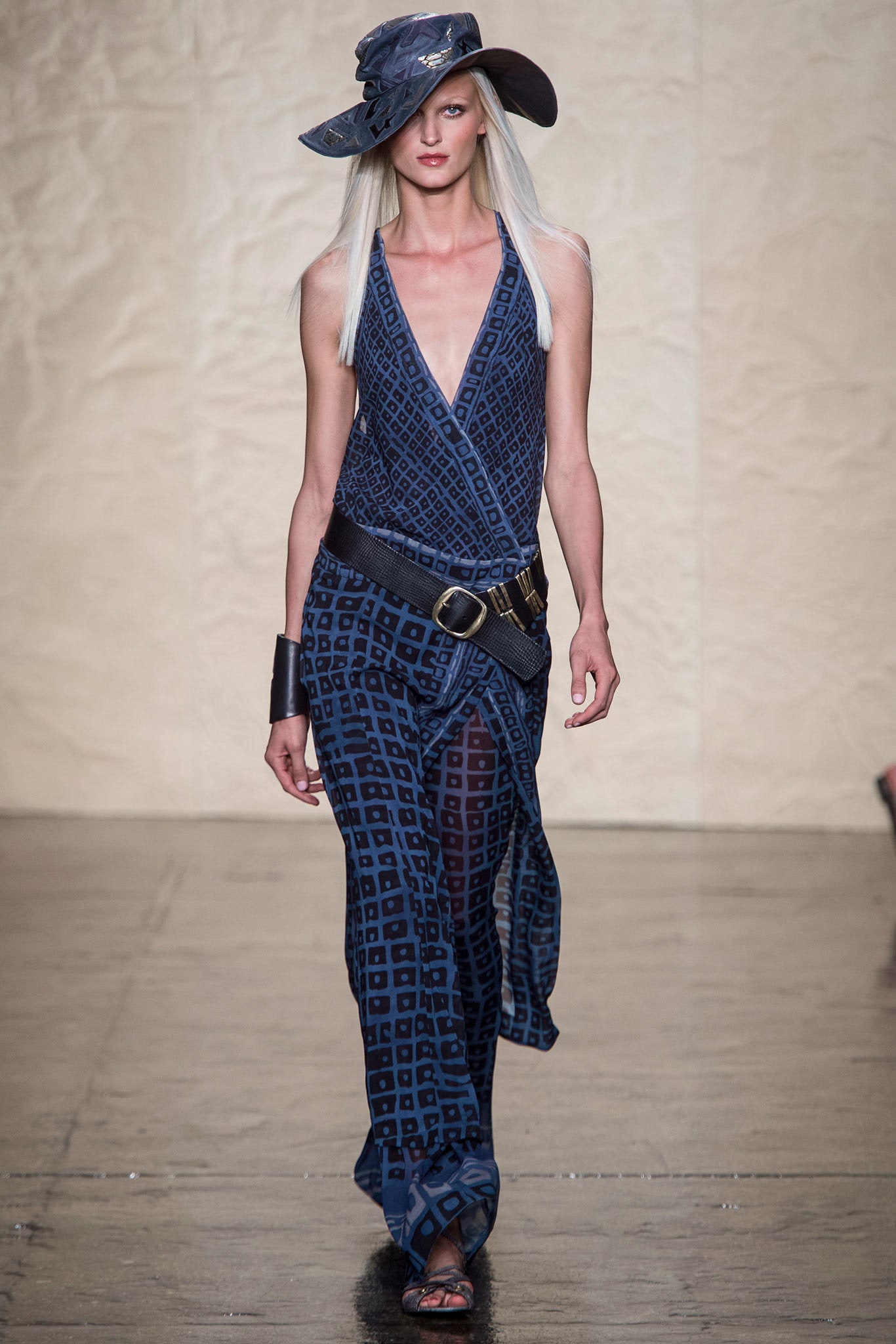Donna Karan S/S 14 Look 10