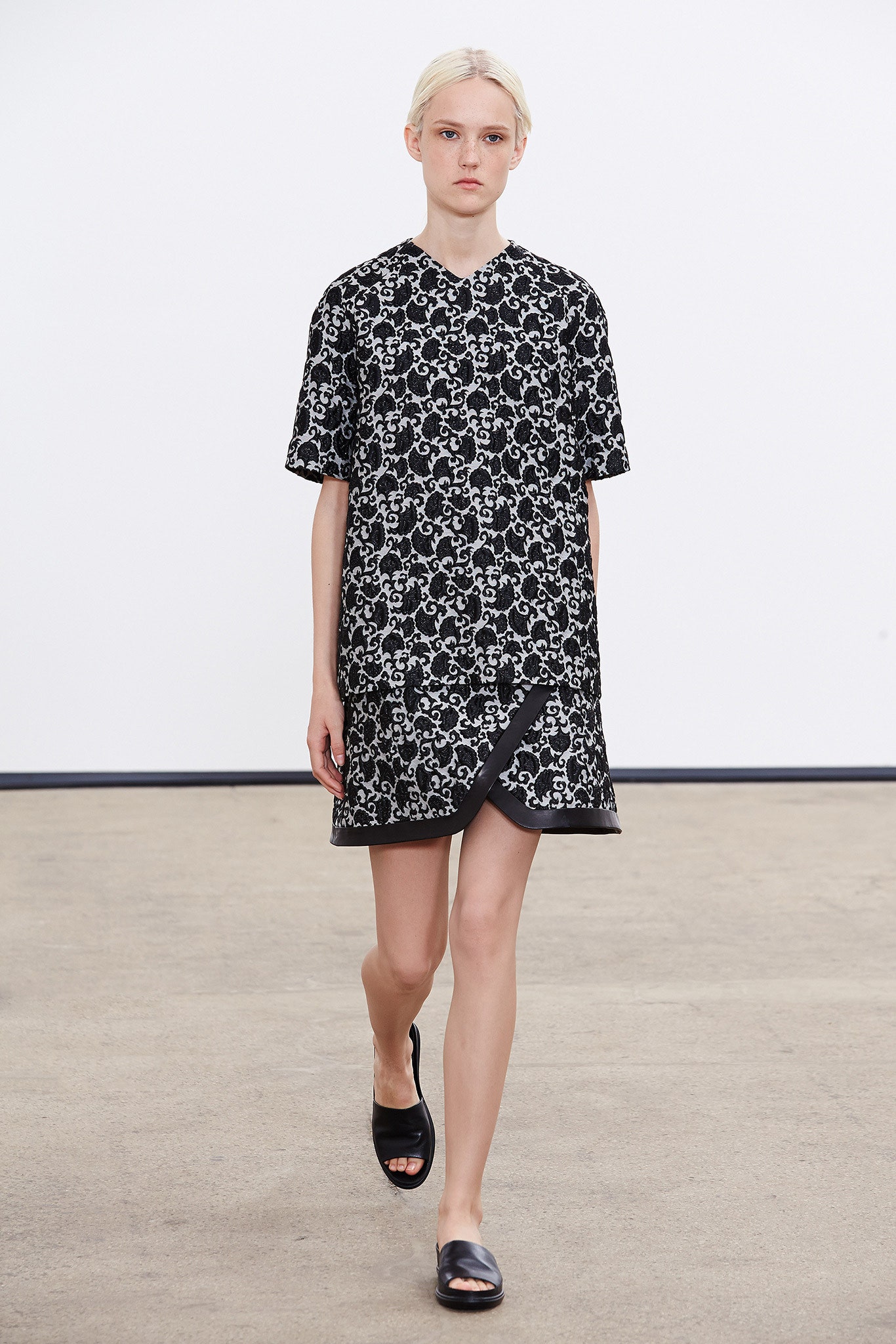 Derek Lam Resort 15 Look 15