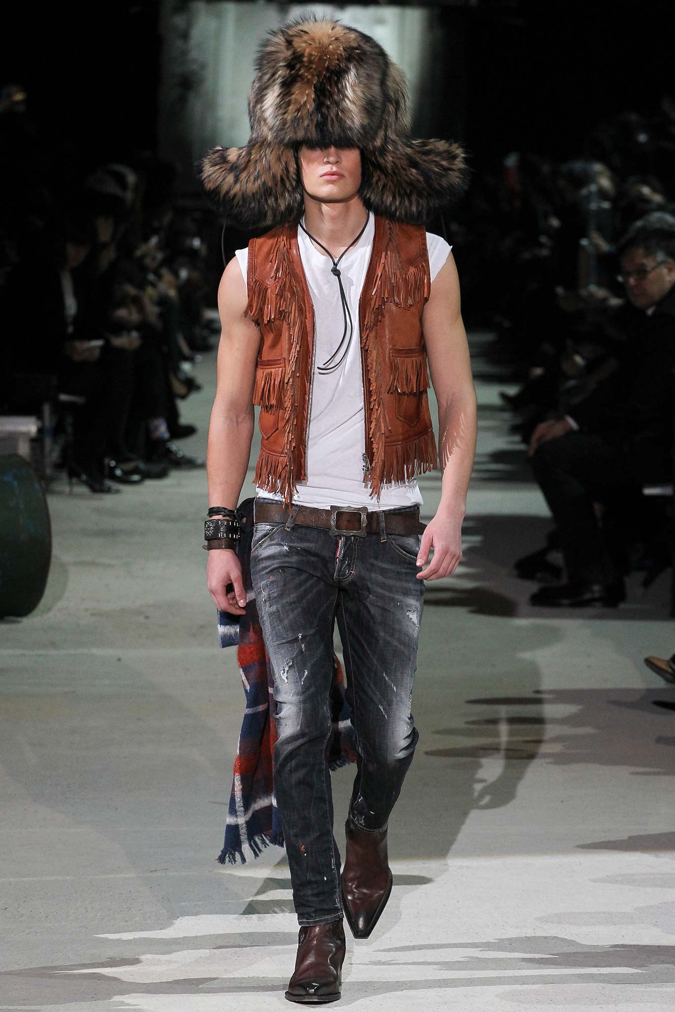 Dsquared2 F/W 15 Menswear Look 5