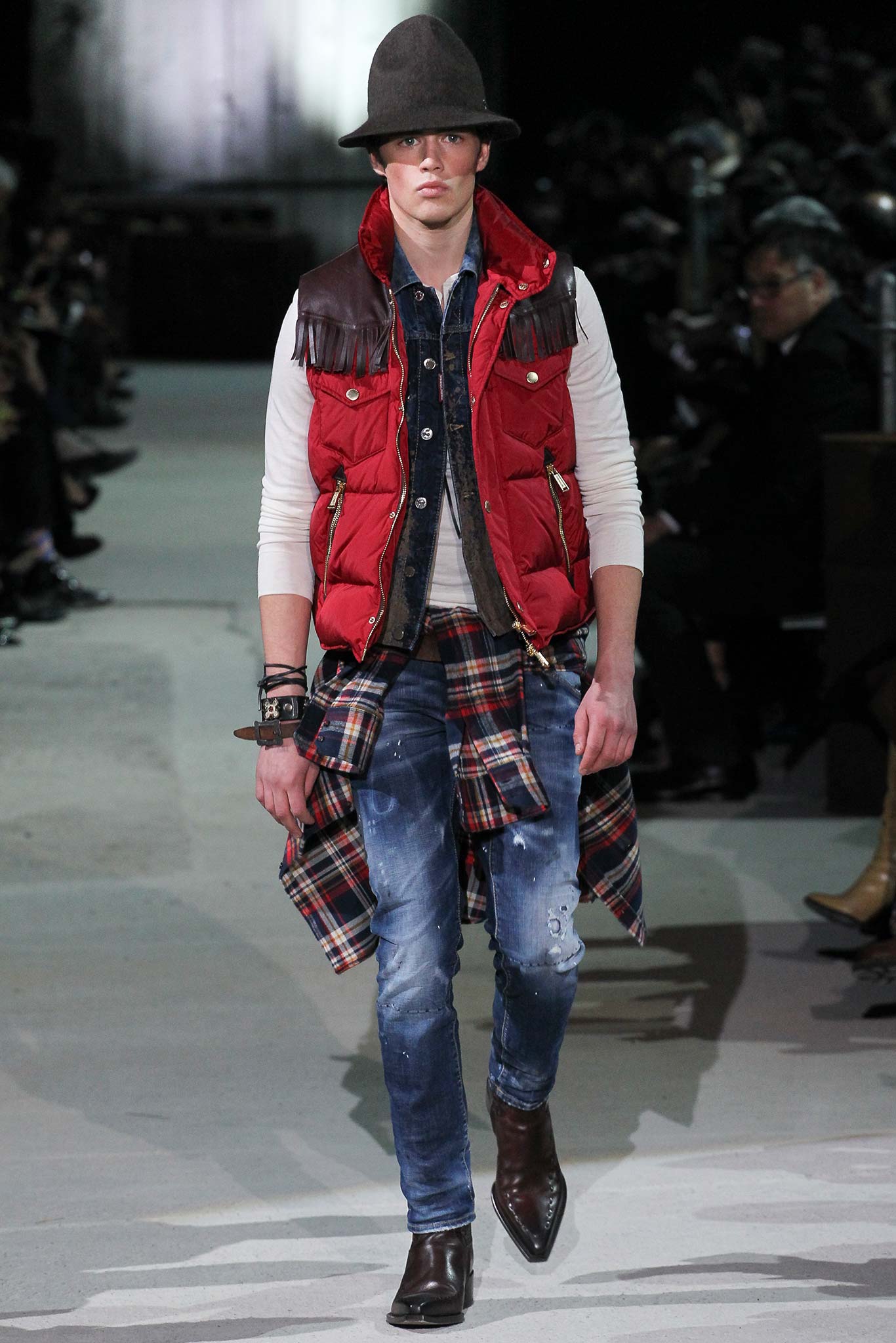 Dsquared2 F/W 15 Menswear Look 7