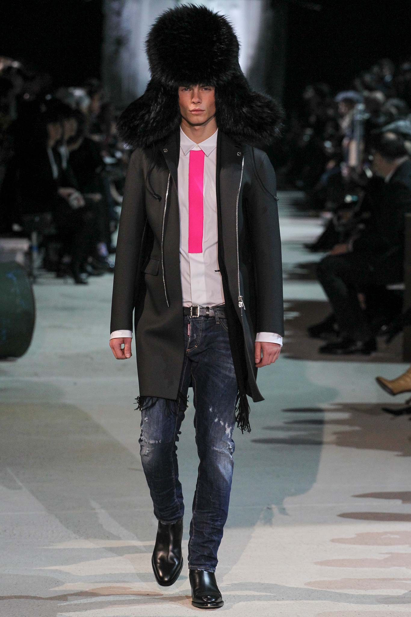Dsquared2 F/W 15 Menswear Look 19