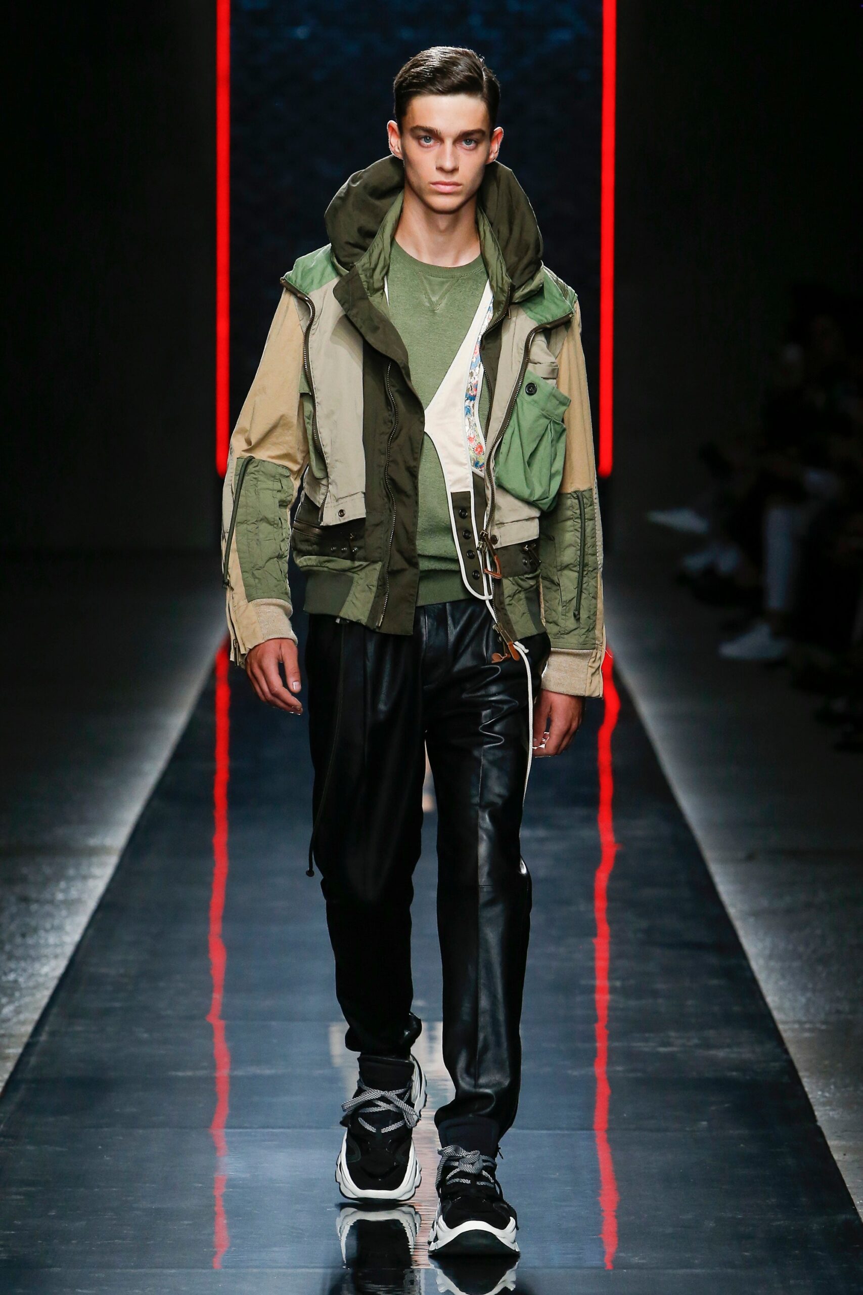 Dsquared2 S/S 19 Look 3