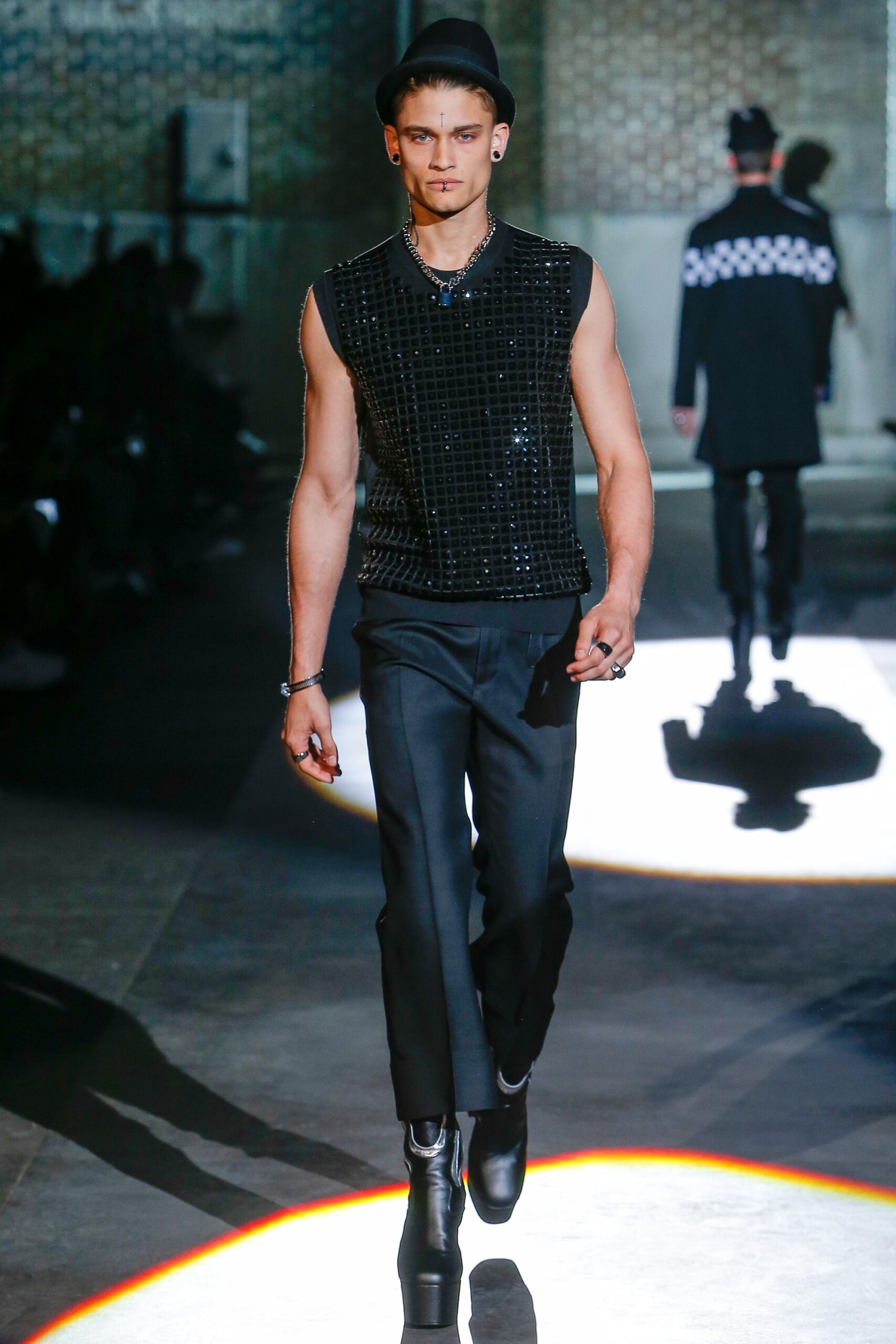 Dsquared2 S/S 17 Menswear Look 3