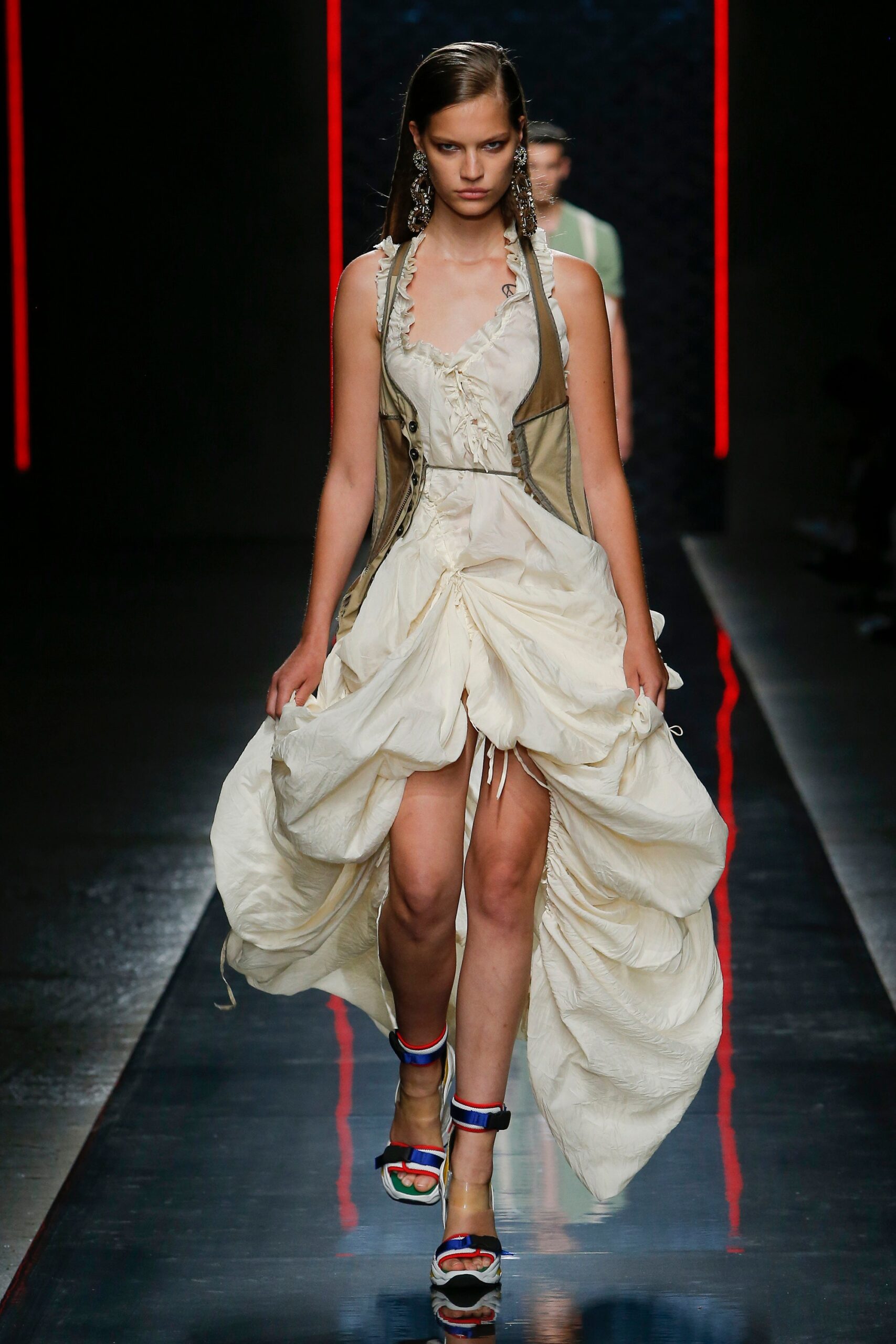 Dsquared2 S/S 19 Look 16