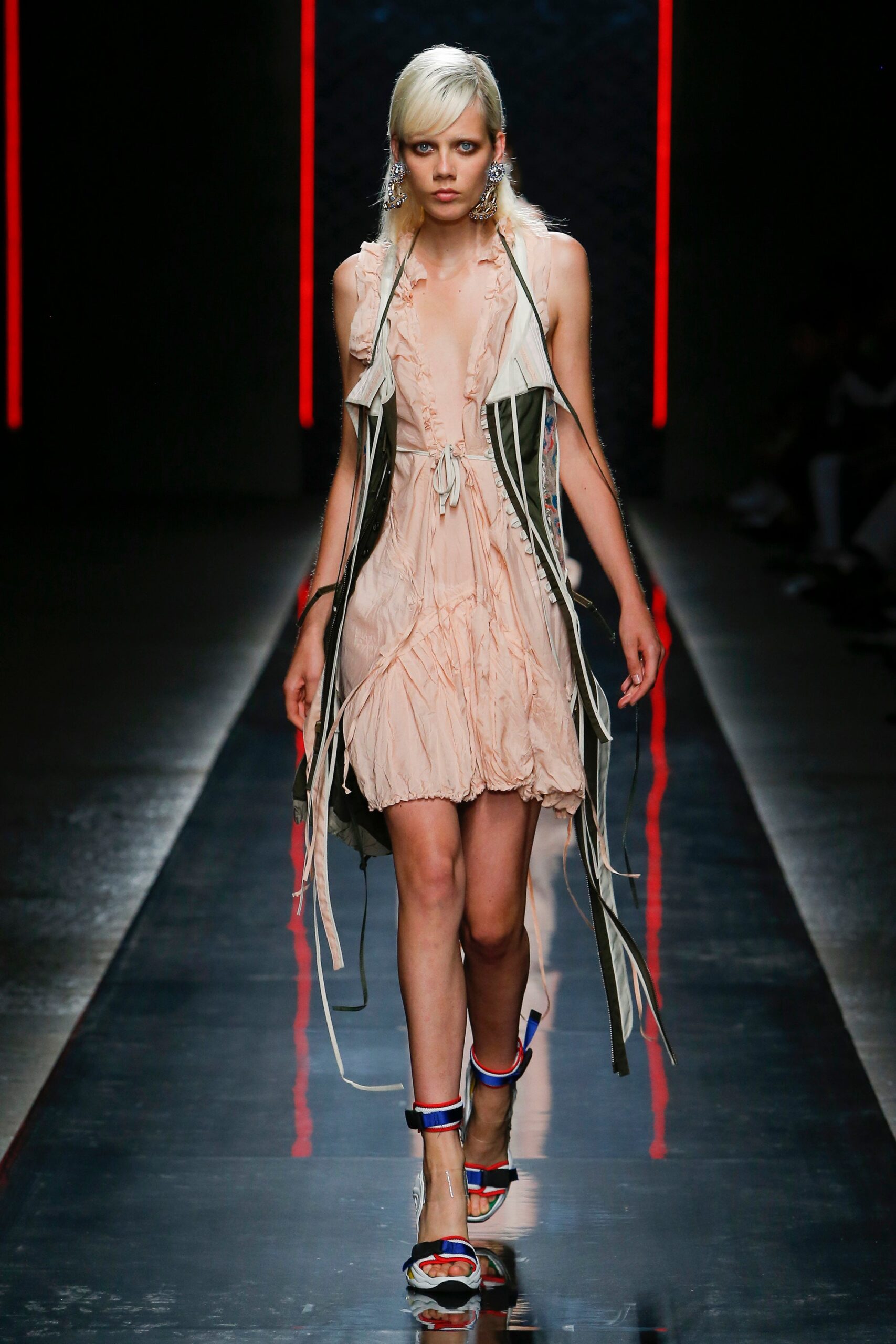 Dsquared2 S/S 19 Look 18