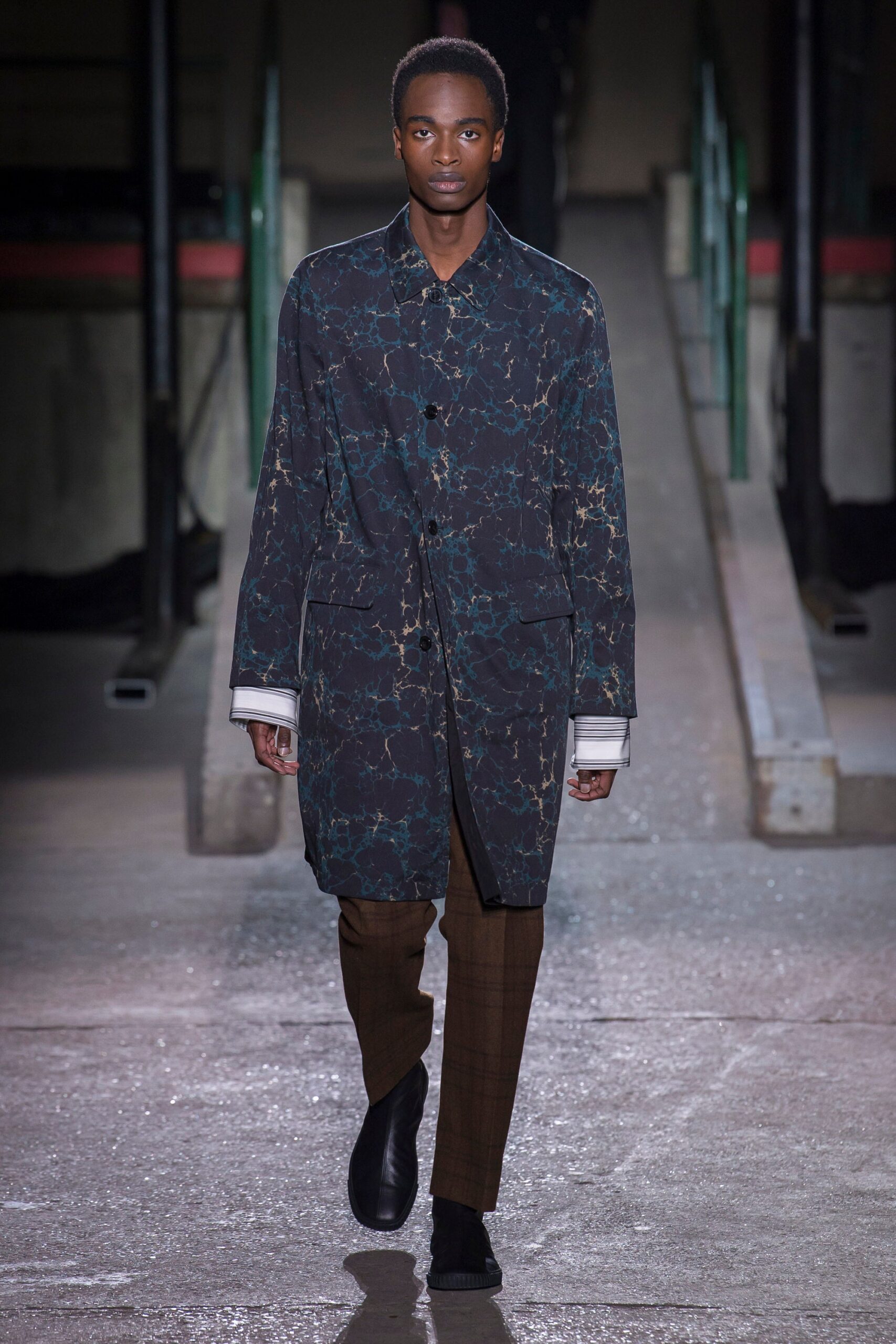 Dries Van Noten F/W 18 Menswear Look 17