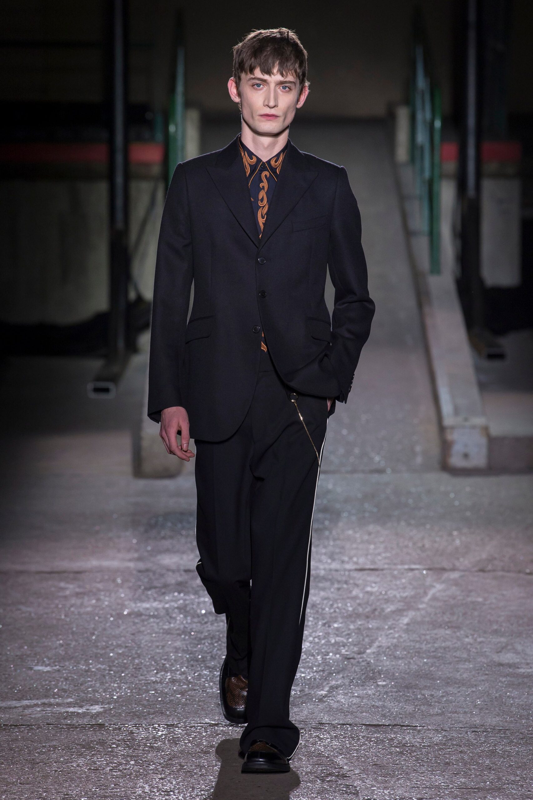 Dries Van Noten F/W 18 Menswear Look 18