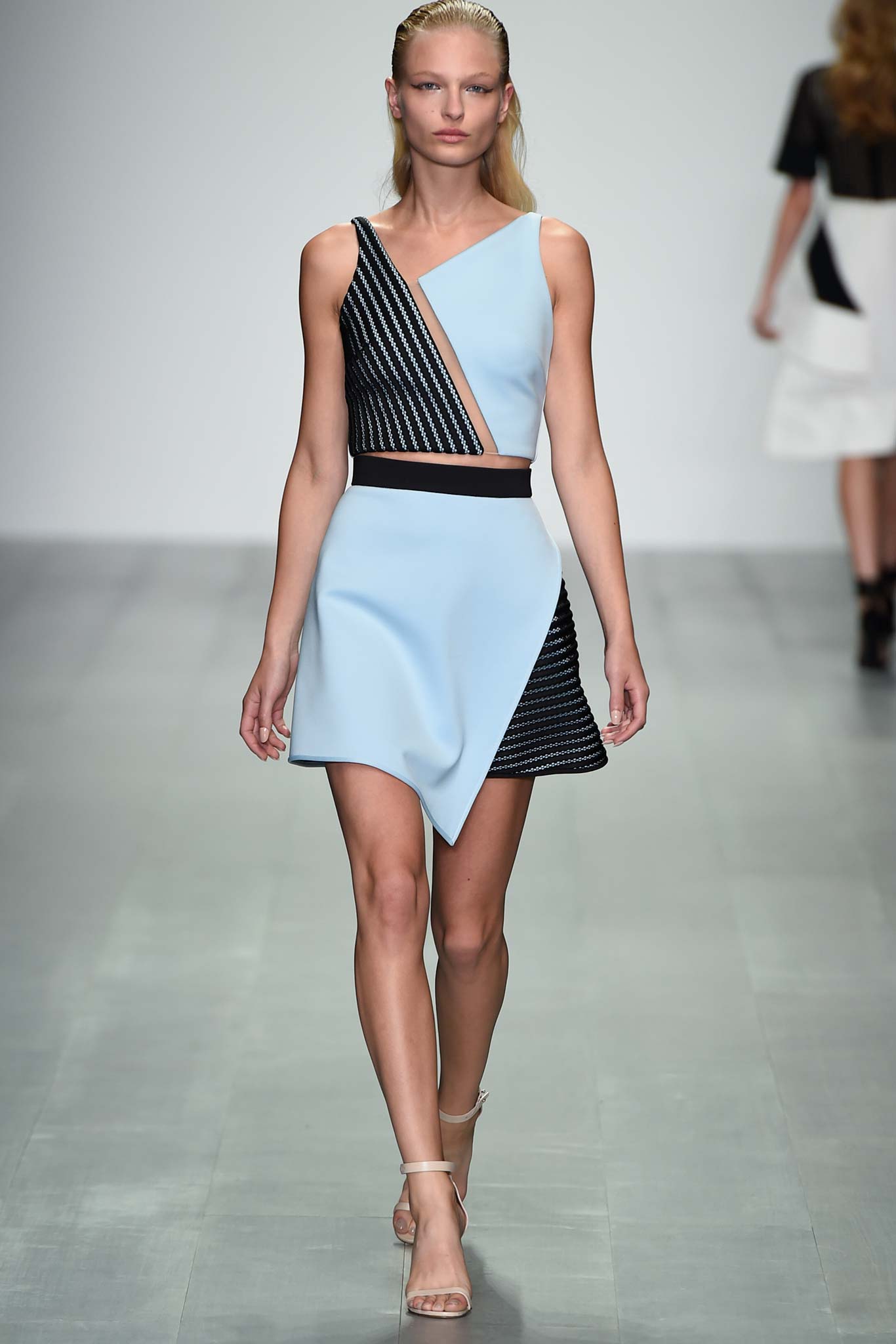 David Koma S/S 15 Look 35