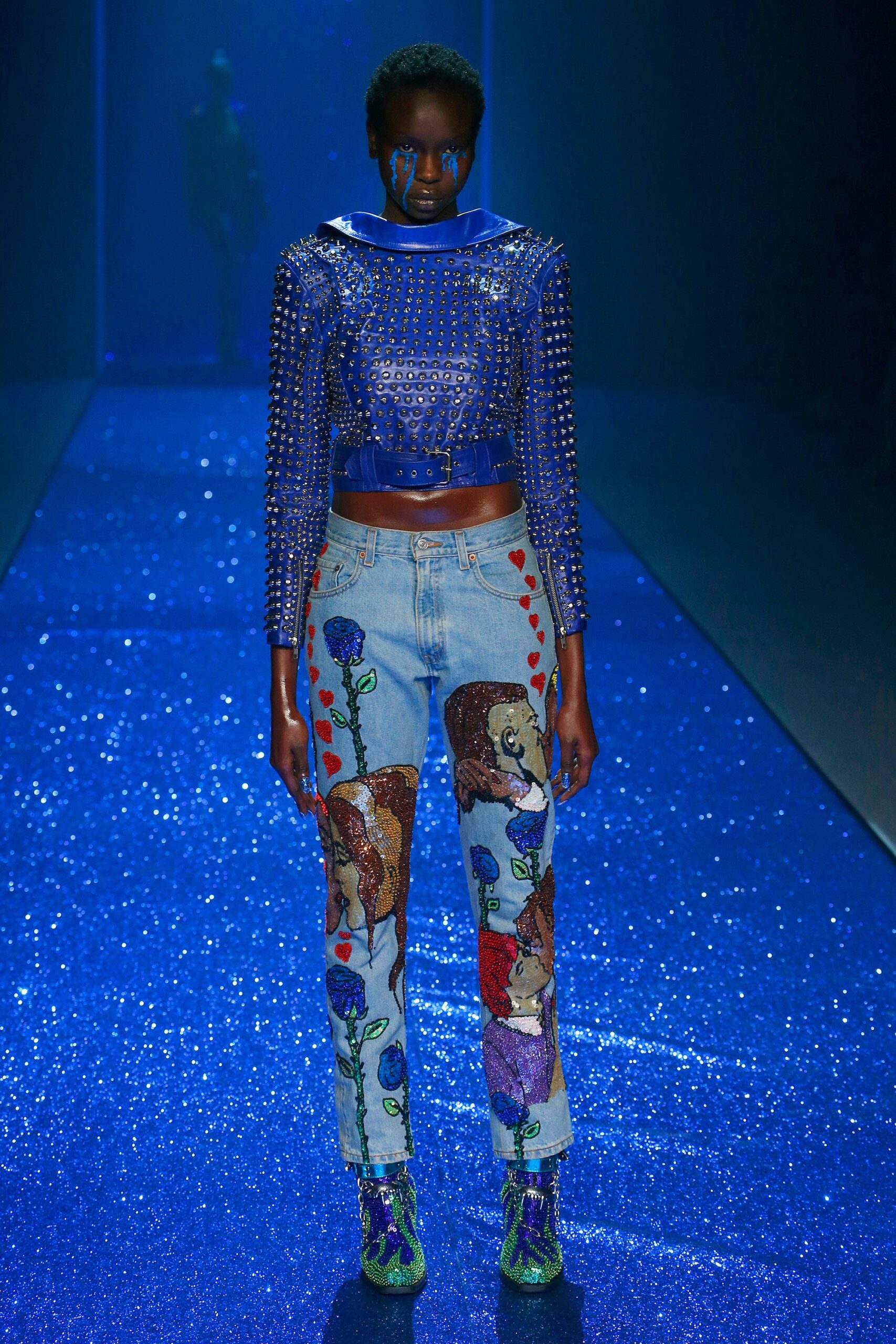 Discount Universe Australia Resort 17 Look 6