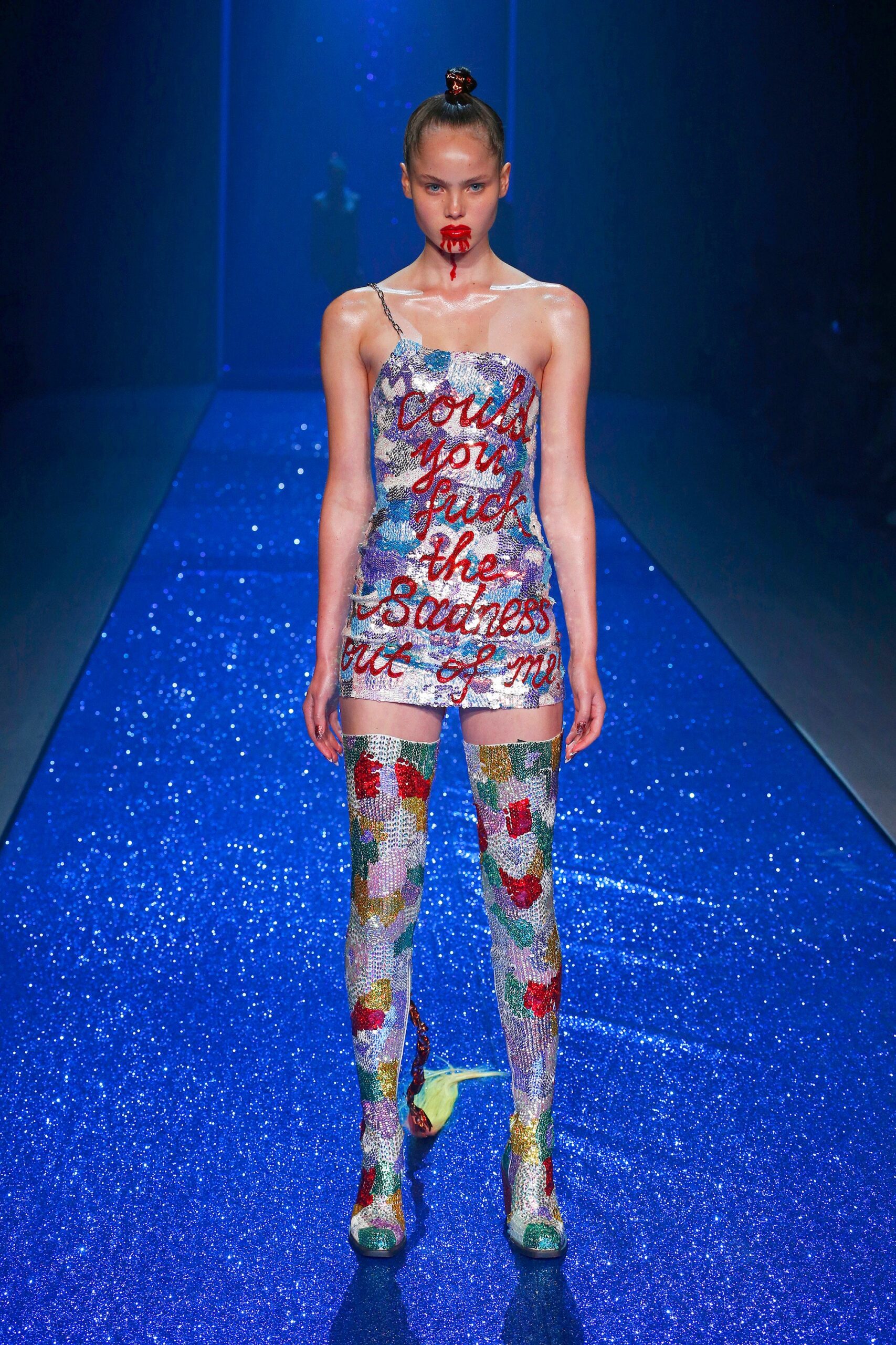 Discount Universe Australia Resort 17 Look 8