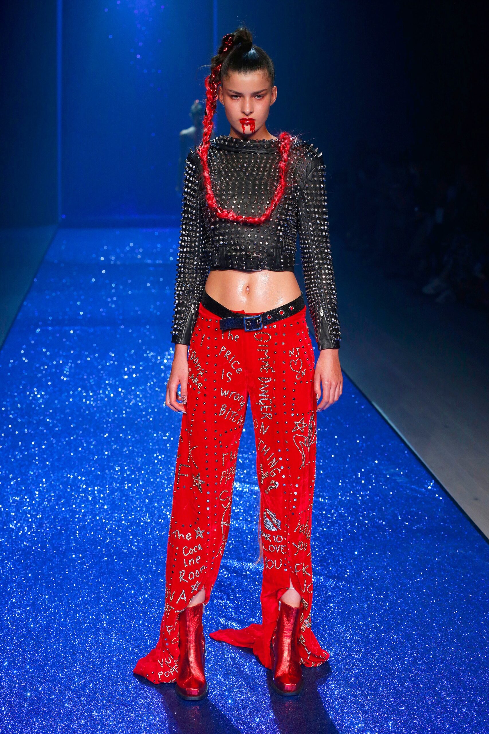 Discount Universe Australia Resort 17 Look 12