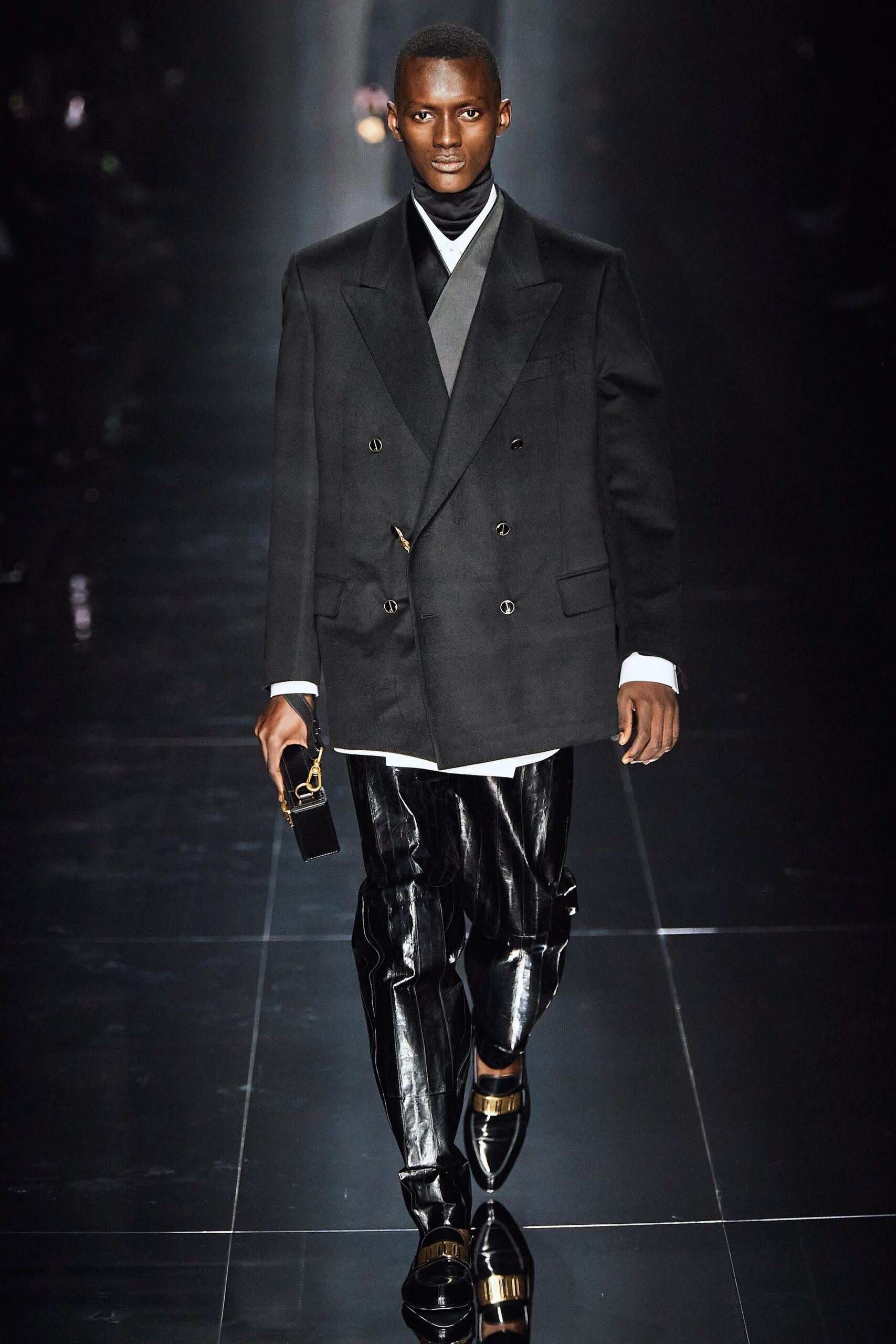 Dunhill F/W 20 Menswear Look 2