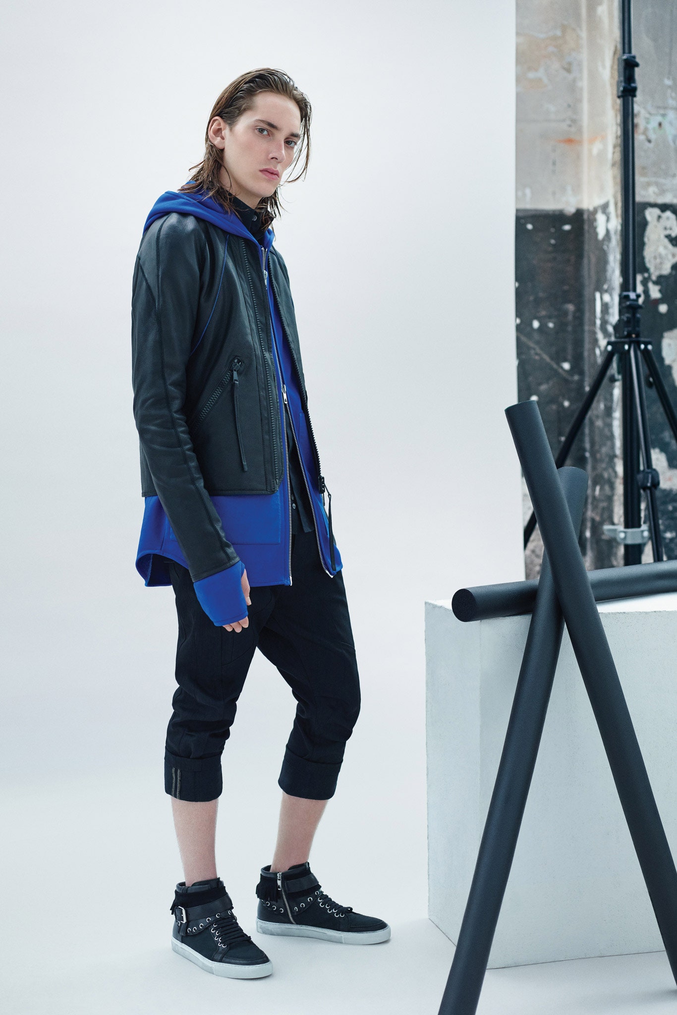 Diesel Black Gold Resort 16 Look 27