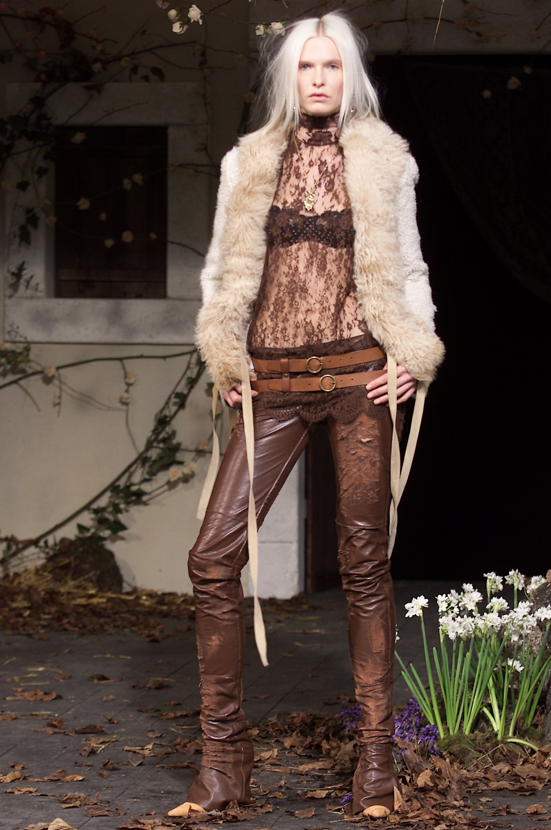 Dolce & Gabbana F/W 01 Look 6
