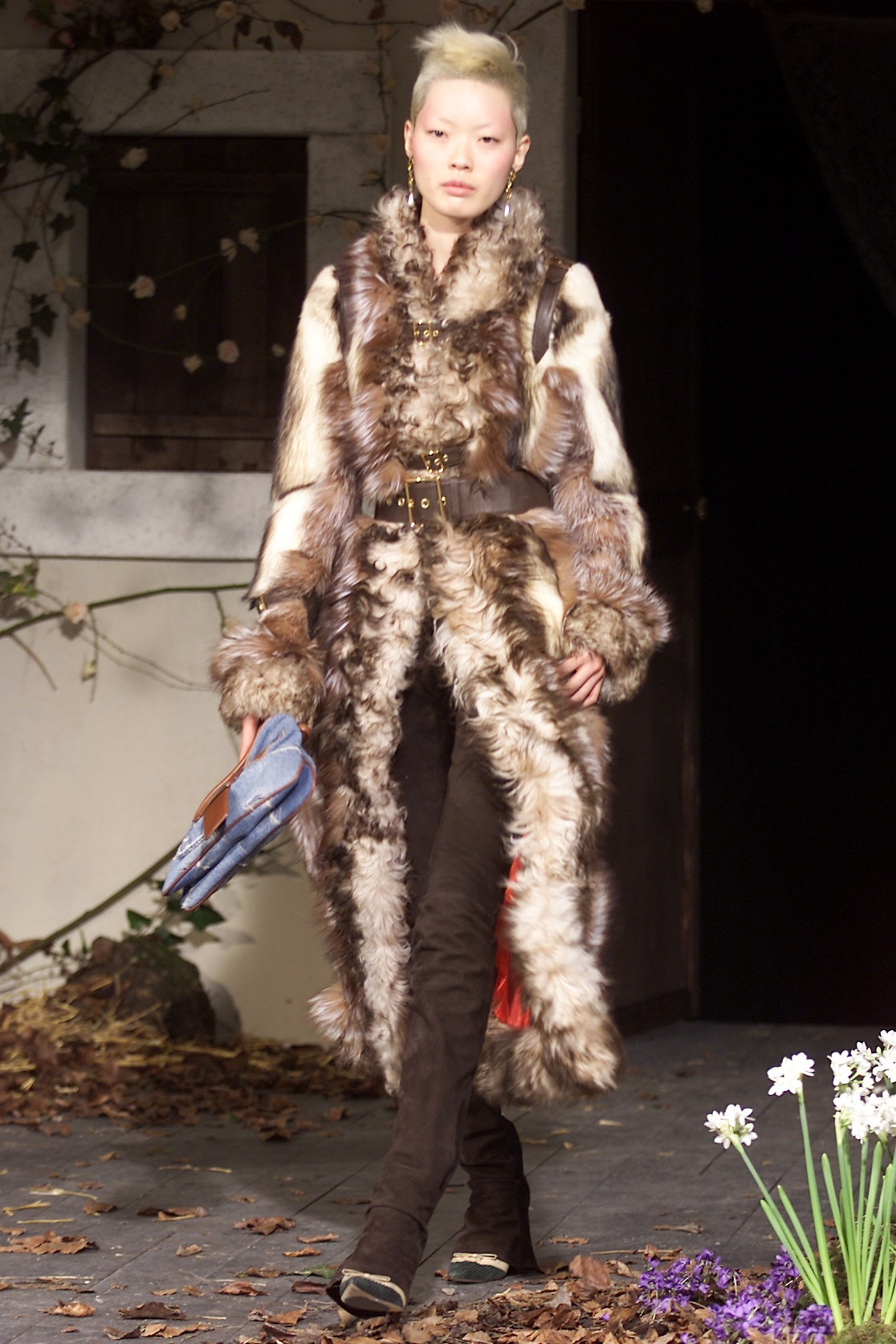 Dolce & Gabbana F/W 01 Look 15