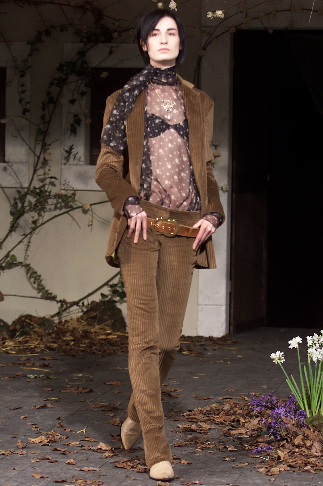 Dolce & Gabbana F/W 01 Look 24