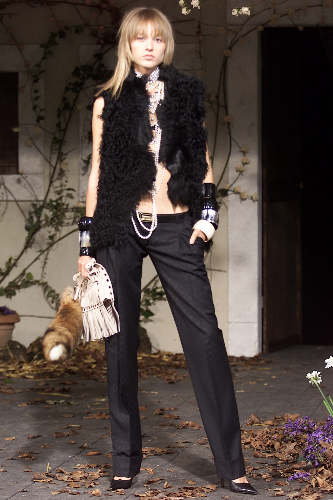 Dolce & Gabbana F/W 01 Look 35