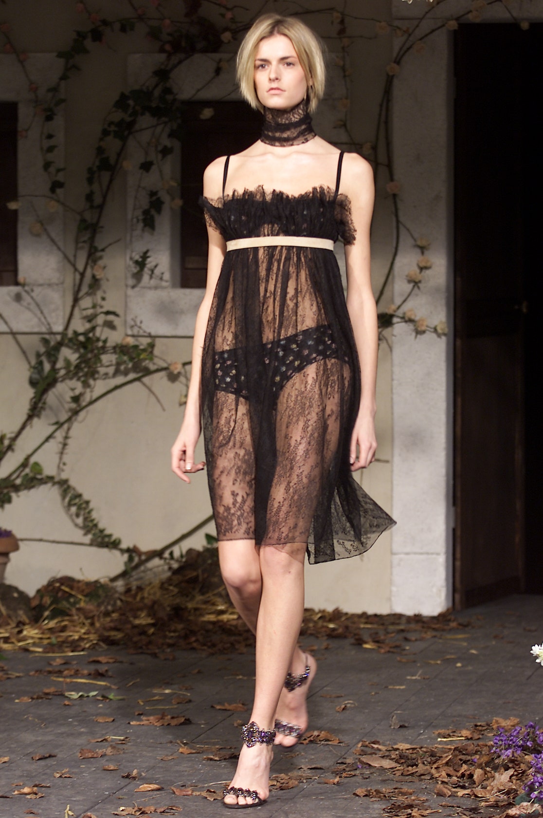 Dolce & Gabbana F/W 01 Look 38