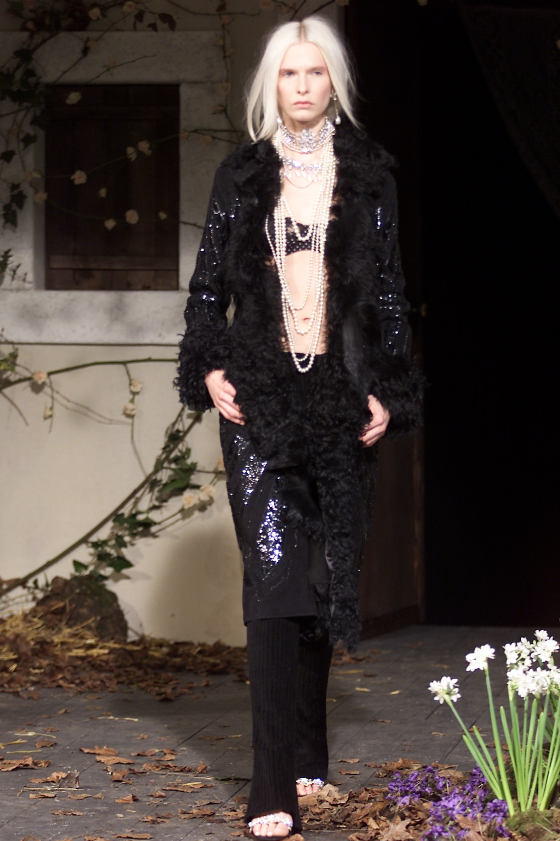 Dolce & Gabbana F/W 01 Look 51