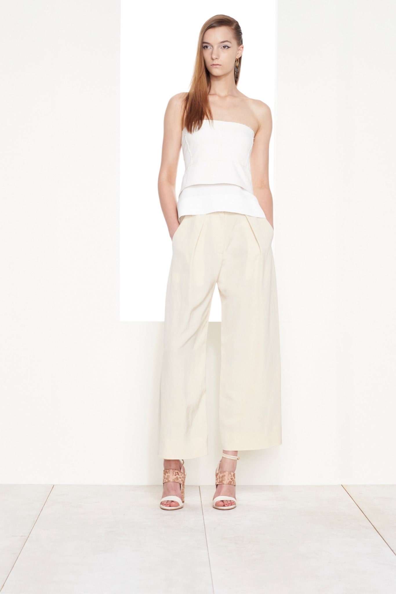 Donna Karan Resort 16 Look 2