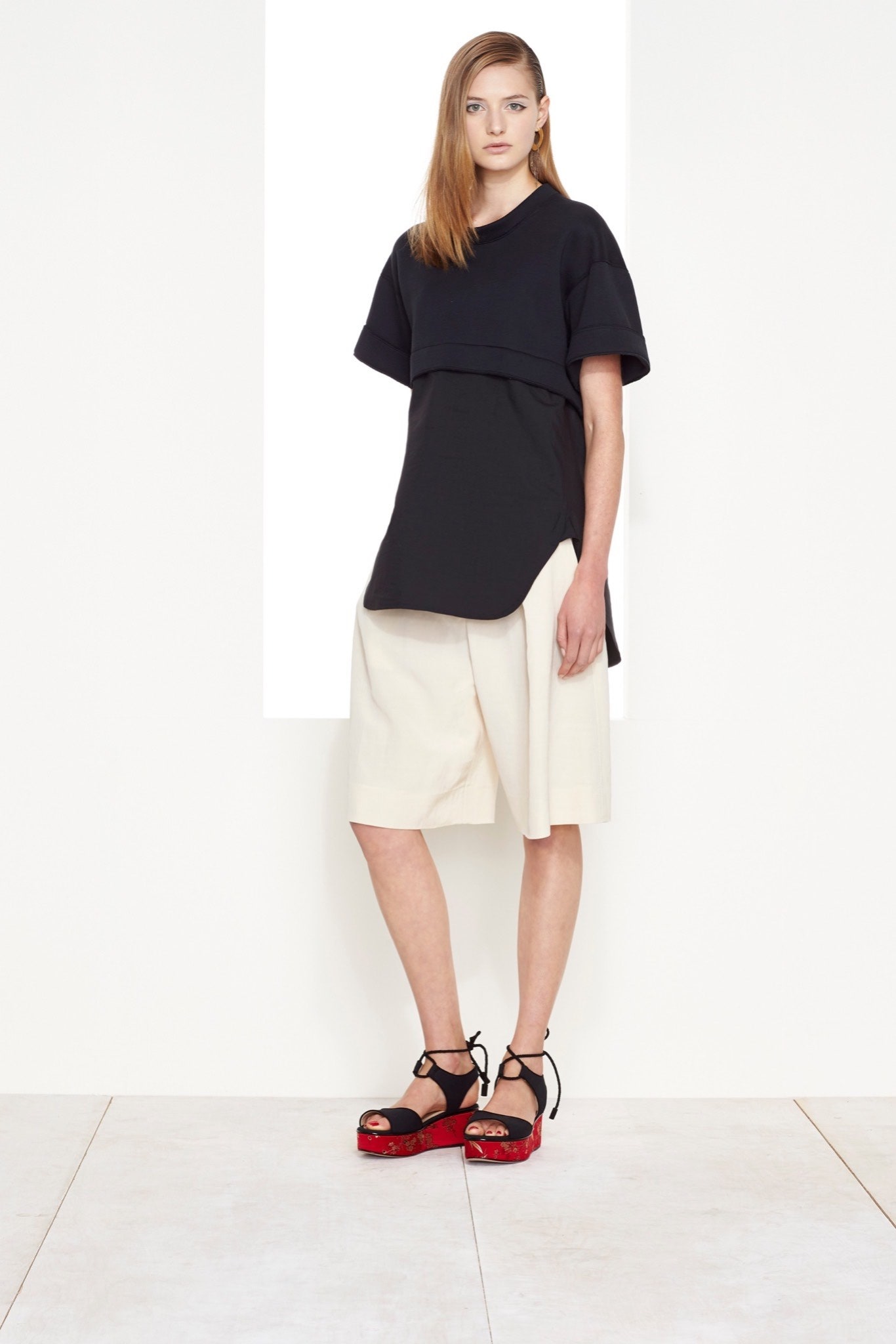 Donna Karan Resort 16 Look 21