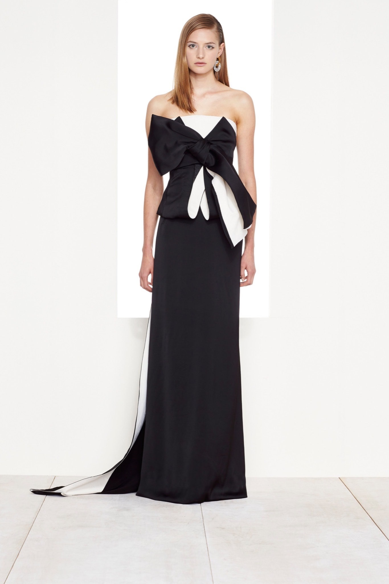 Donna Karan Resort 16 Look 32
